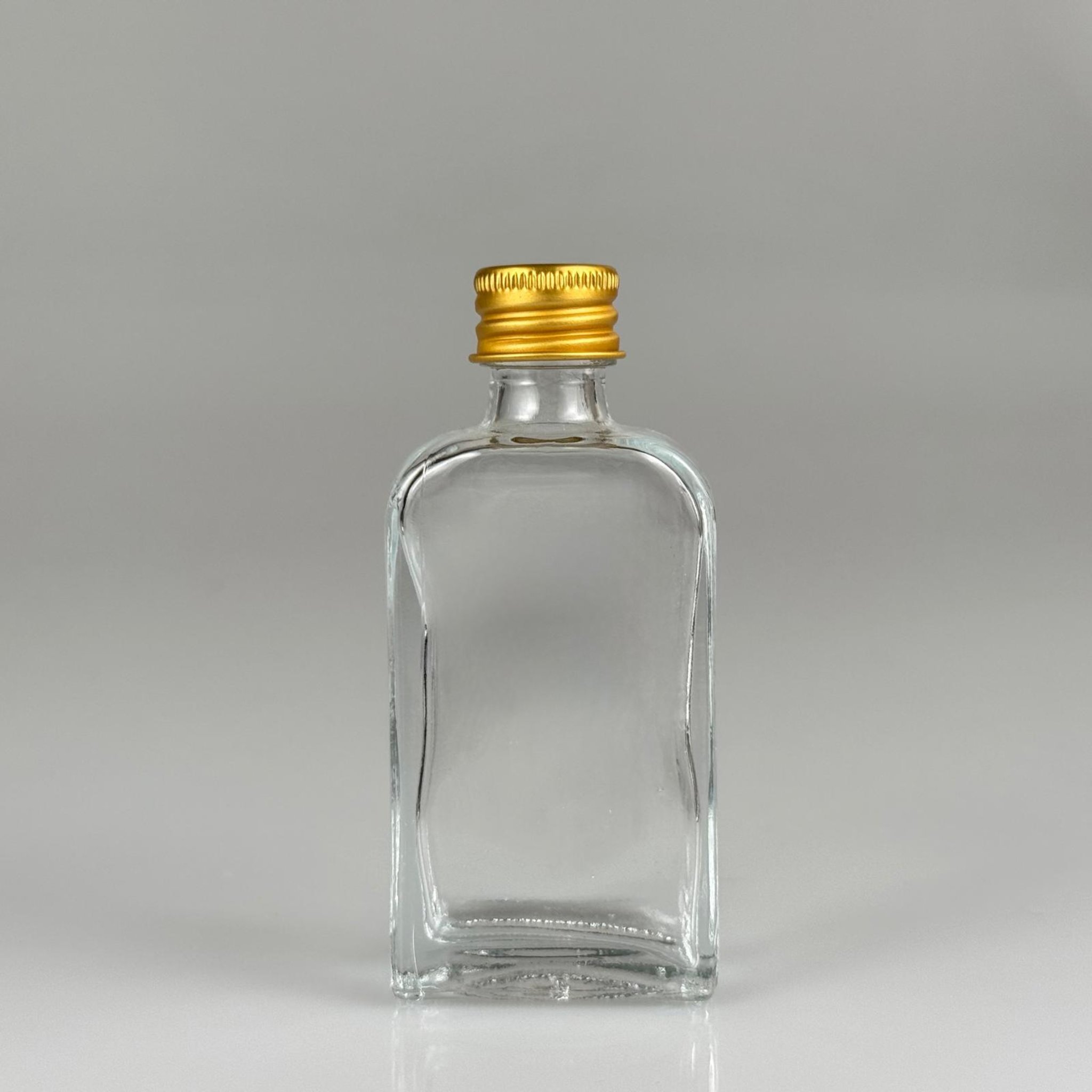 40 CC YASSI DİKDÖRTGEN CAM ŞİŞE + GOLD ALÜMİNYUM METAL KAPAKLI TAKIM - 40 ML PRESTİJLİ ŞİŞE
