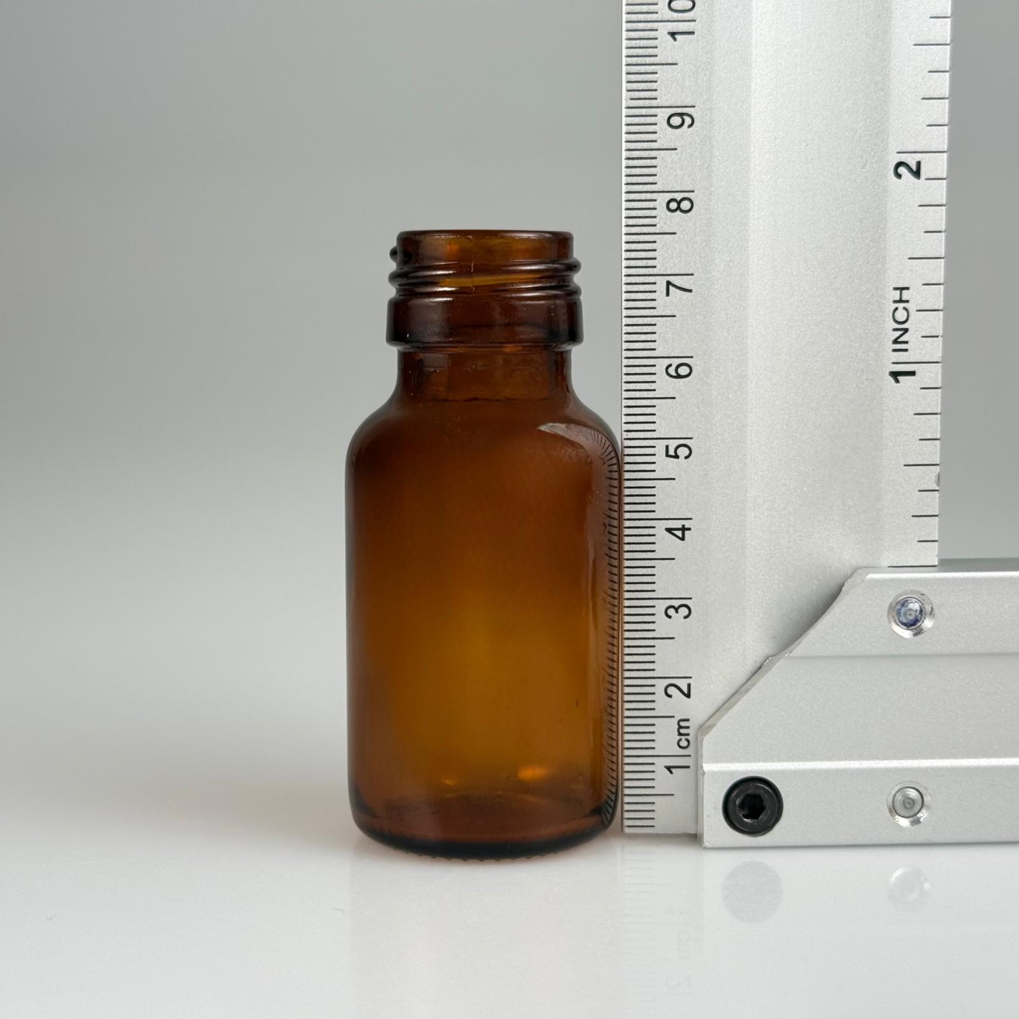 30 CC AMBER CAM ŞİŞE KAPAKSIZ (25 AĞIZ) - 30 ML CAM ŞİŞE - KAHVERENGİ - ŞİŞECAM ÜRÜN KODU  711403