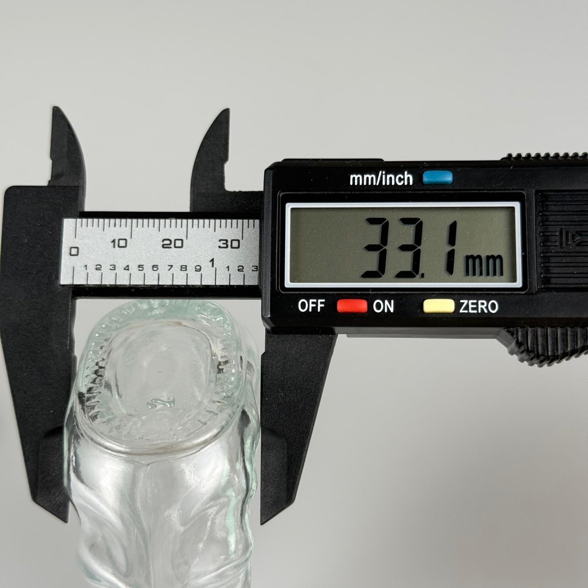 50 CC BOĞAZLI YASSI CAM ŞİŞE + GÜMÜŞ  ALÜMİNYUM METAL KAPAKLI TAKIM - 50 ML PRESTİJLİ ŞİŞE