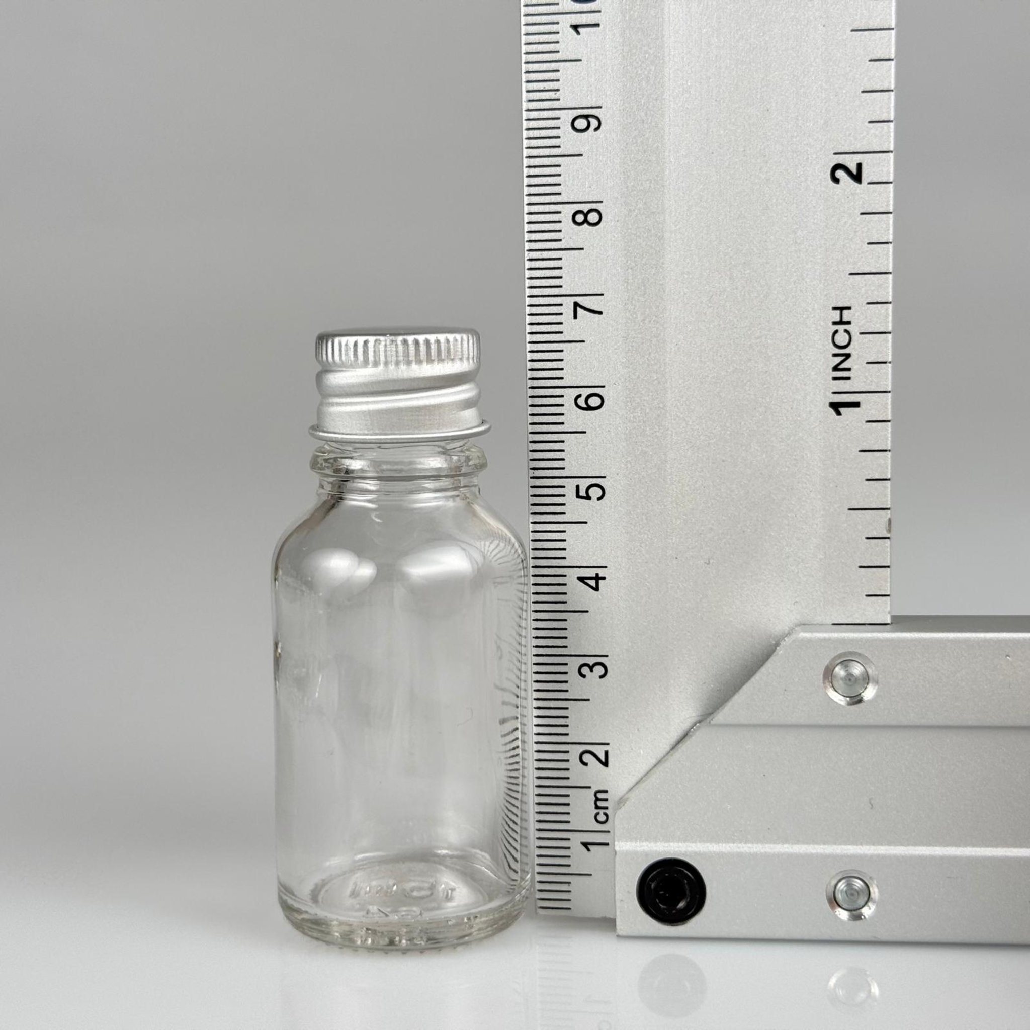 15 CC ŞEFFAF CAM ŞİŞE + KÖPÜK CONTALI GÜMÜŞ ALÜMİNYUM METAL KAPAKLI + KÖR TIPALI TAKIM - 15 ML ŞEFFAF CAM ŞİŞE