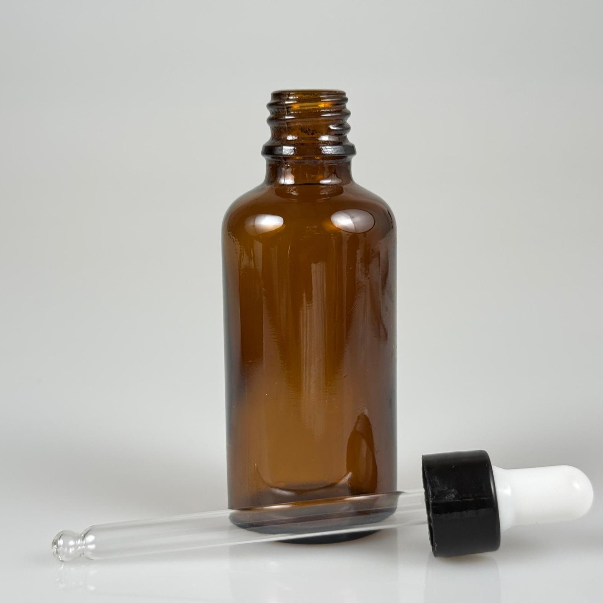 50 CC AMBER CAM DAMLALIKLI ŞİŞE - BEYAZ EMZİK + SİYAH DÜZ KAPAK + CAM PİPET TAKIM - 50 ML KAHVERENGİ DAMLALIKLI ŞİŞE SETİ