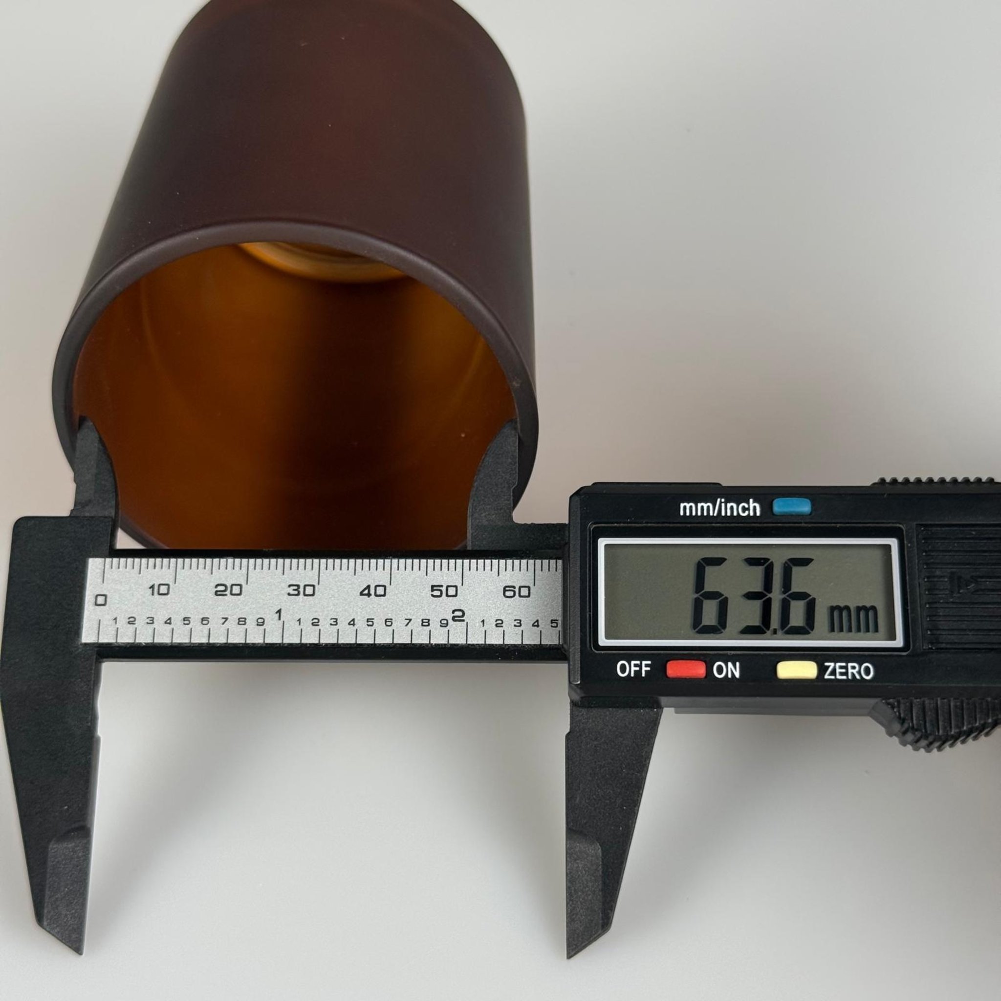 MUM BARDAK - MUM İÇİN CAM BARDAK - TOPTAN CAM MUMLUK - BOŞ MUM KASESİ - 180 CC AMBER BARDAK 65 MM AĞIZ ÇAPI