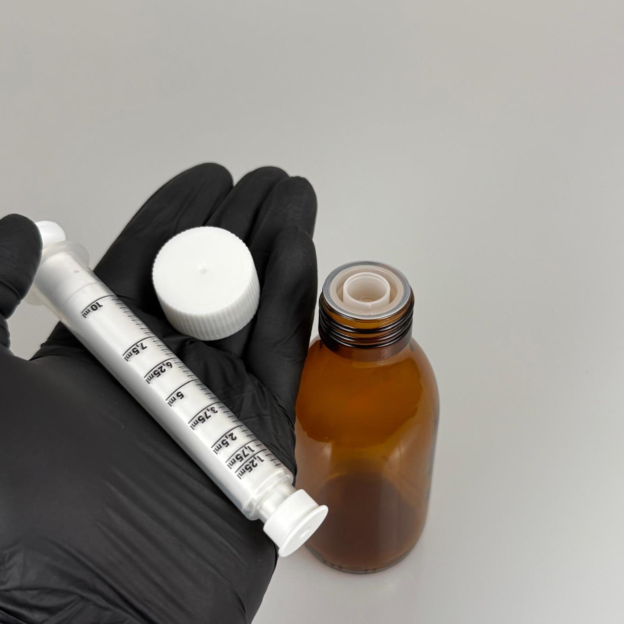 125 ML CAM ECZA ŞİŞESİ + 10 ML DOZAJ PİPETİ + DOZAJ TIPASI + CONTALI PLASTİK KAPAK TAKIM
