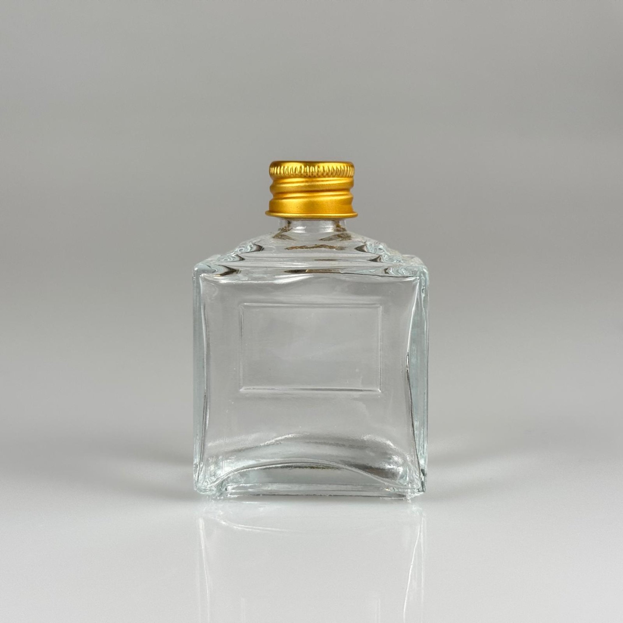 50 CC KÖŞELİ PRİZMA CAM ŞİŞE + GOLD ALÜMİNYUM METAL KAPAKLI TAKIM - 50 ML PRESTİJLİ ŞİŞE