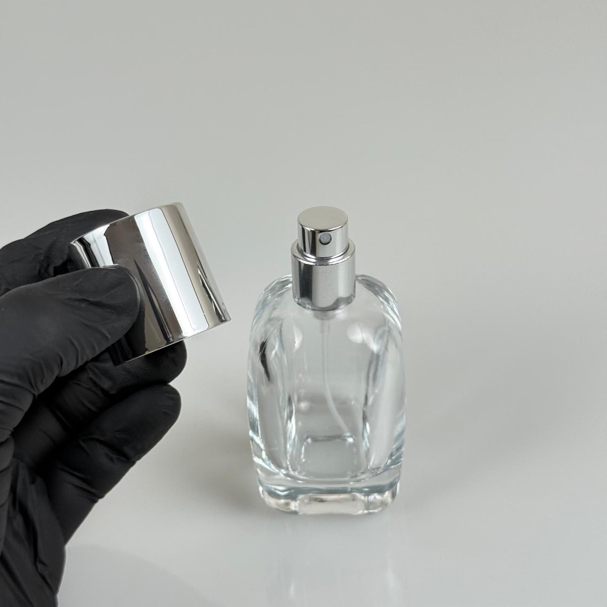 50 ML SİLİNDİR MODEL CORE PARFÜM ŞİŞESİ - GÜMÜŞ METAL SPREYLİ + GÜMÜŞ GENİŞ KAPAKLI (AĞIZ 15 MM GEÇME KOLAY KAPAMA)