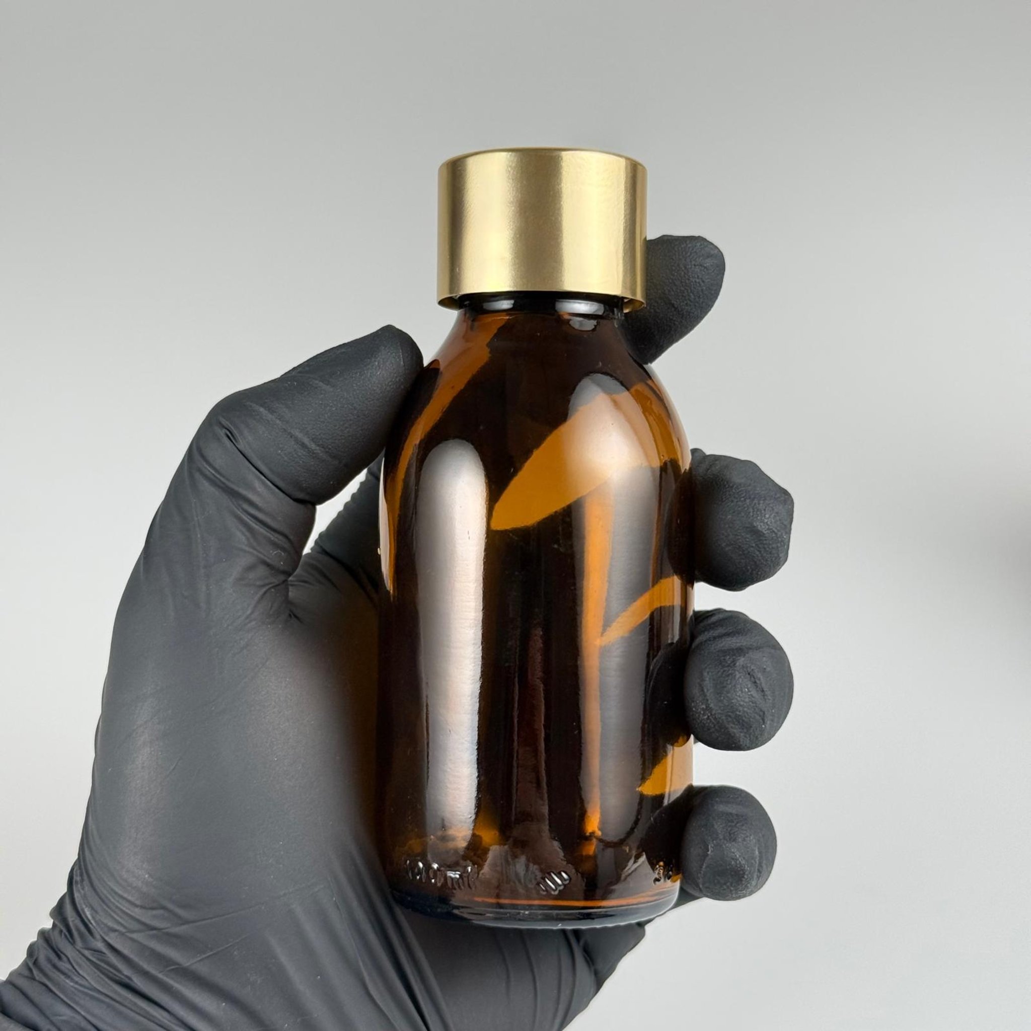 100 CC AMBER CAM ŞİŞE  + ALÜMİNYUM KAPLAMALI GOLD KAPAKLI + KÖR TIPALI TAKIM - 100 ML KAHVERENGİ CAM ŞİŞE
