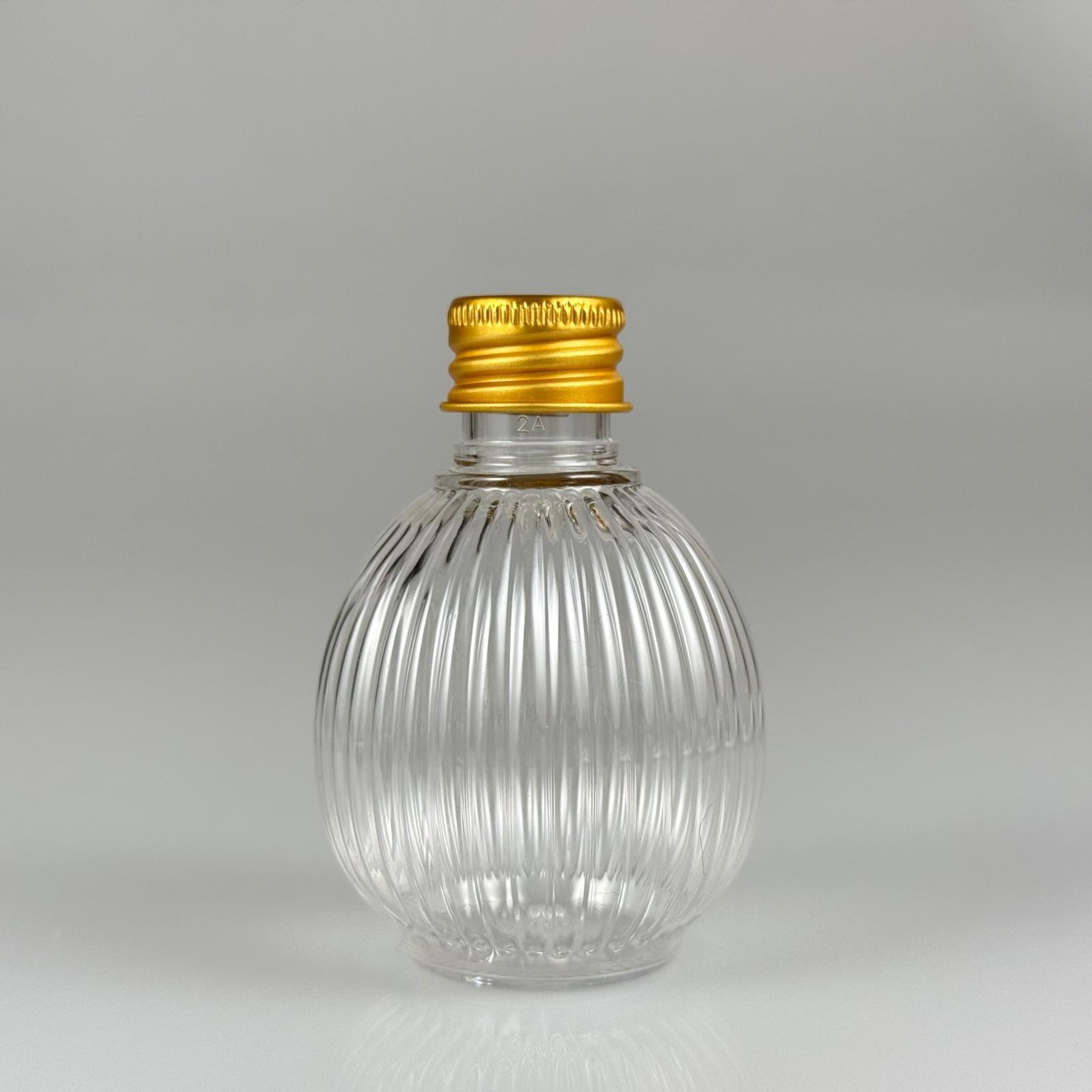 50 CC TOP ÇİZGİLİ DESENLİ PET ŞİŞE - KÖPÜK CONTALI GOLD ALÜMİNYUM METAL KAPAKLI TAKIM - 50 ML ŞEFFAF PET ŞİŞE