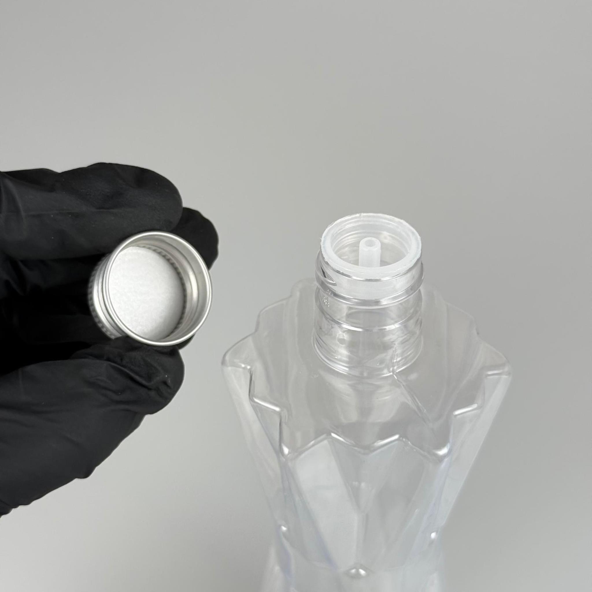 300 CC ELMAS MODEL PET KOLONYA ŞİŞESİ - 24 AĞIZ (27 GR) + KÖPÜK CONTALI GÜMÜŞ METAL ALÜMİNYUM KAPAK+ KOLONYA TIPALI TAKIM - 300 ML KAPAKLI PLSTİK ŞİŞELER