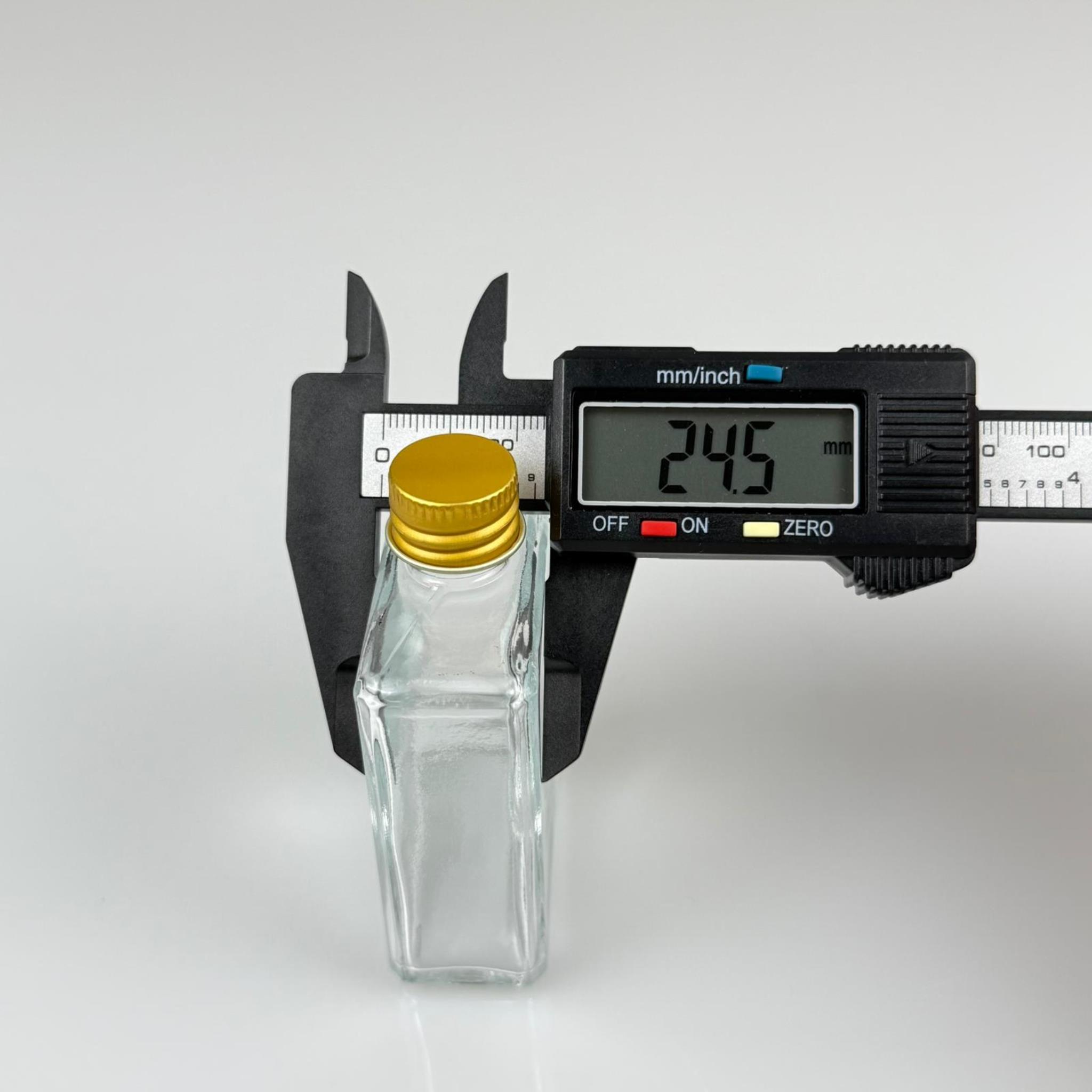 40 CC YASSI DİKDÖRTGEN KÖŞELİ KISA CAM ŞİŞE - GOLD METAL KAPAKLI KOLONYA TIPALI - 40 ML PRESTİJLİ ŞİŞE
