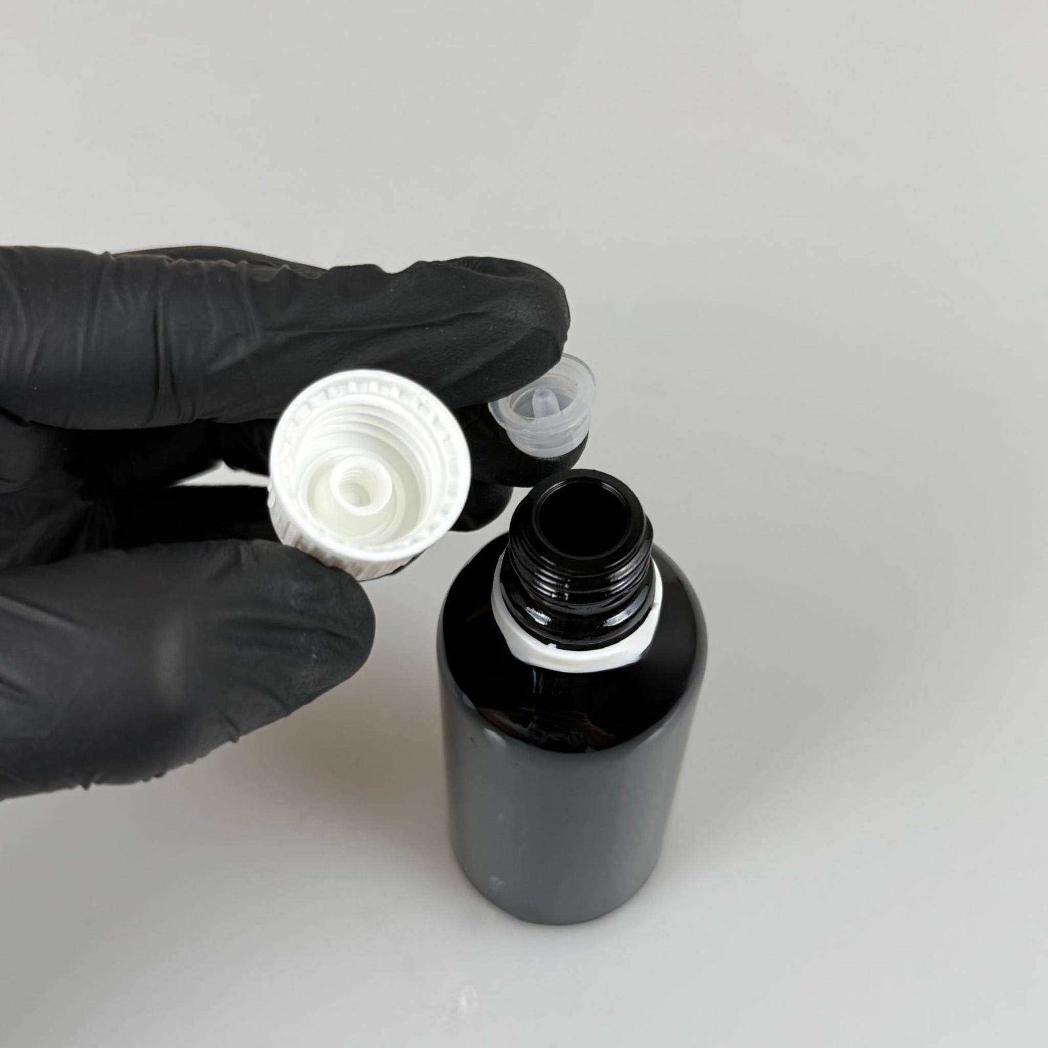 50 CC SİYAH İÇTEN DAMLALIKLI (OPSİYONEL DAMLALIK) - BEYAZ KİLİTLİ KAPAKLI CAM ŞİŞE - 50 ML KOLONYA TIPALI CAM ŞİŞE