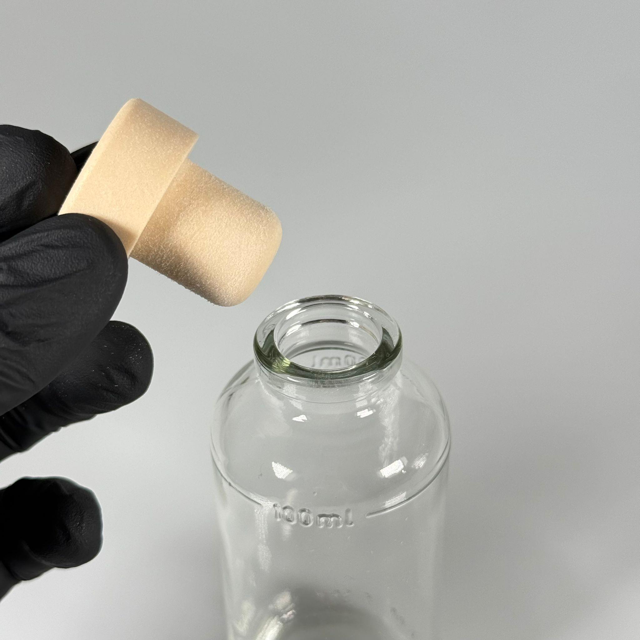 100 CC CAM ŞİŞE + AHŞAP GÖRÜNÜMLÜ SENTETİK MANTAR TIPA - 100 ML TIPALI CAM ŞİŞE