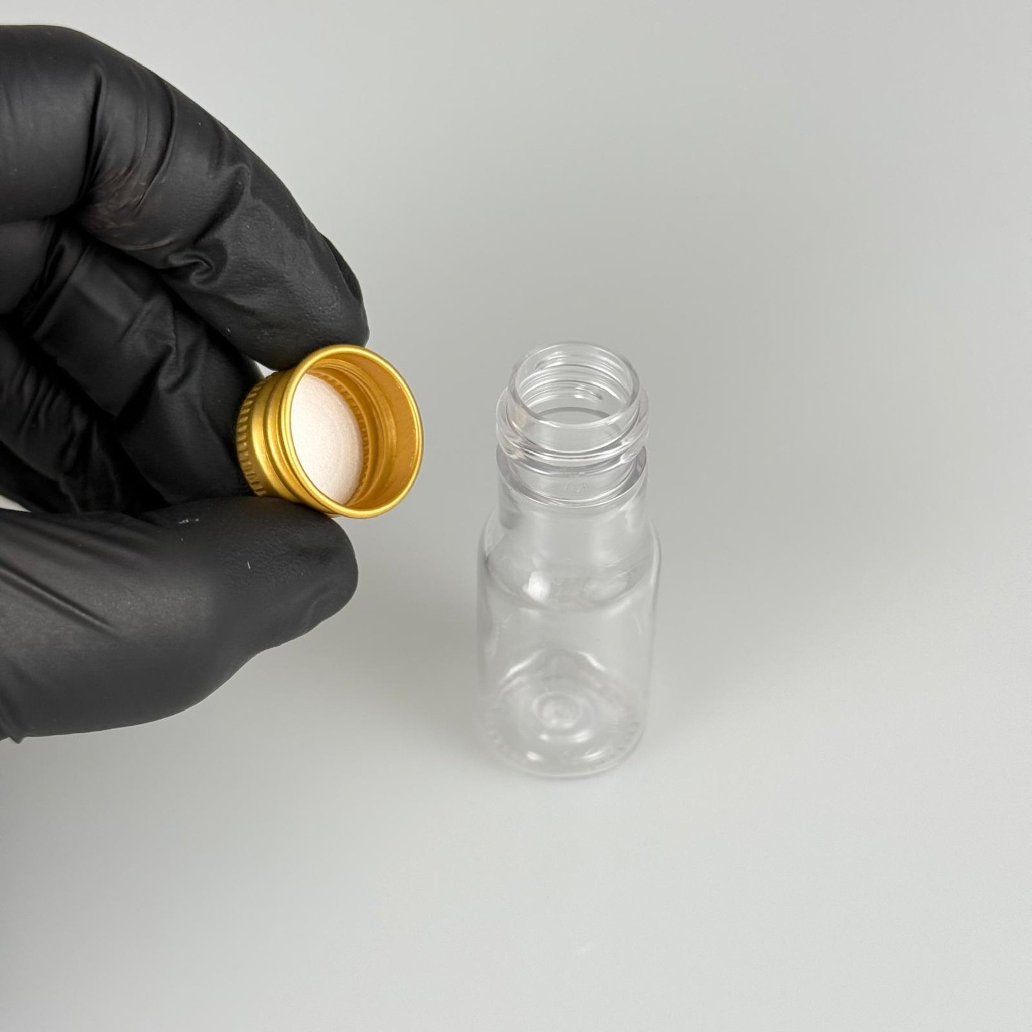 10 CC ŞEFFAF PET ŞİŞE + KÖPÜK CONTALI GOLD ALÜMİNYUM METAL KAPAKLI  TAKIM - 10 ML PLASTİK ŞİŞE (SİLME 15 CC)