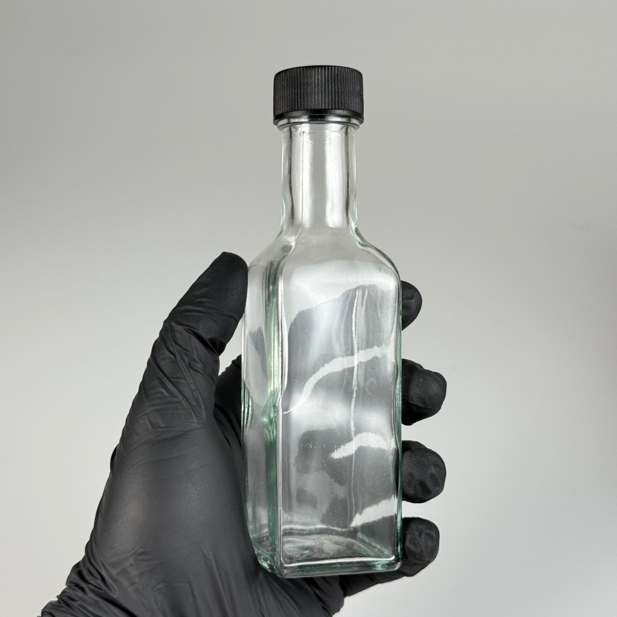 100 CC MARASKA CAM ŞİŞE + SİYAH KAPAKLI + 15 ML ÖLÇEK TAKIM - 100 ML KÖŞELİ CAM ŞİŞE - 100 ML KARE CAM YAĞ ŞİŞESİ