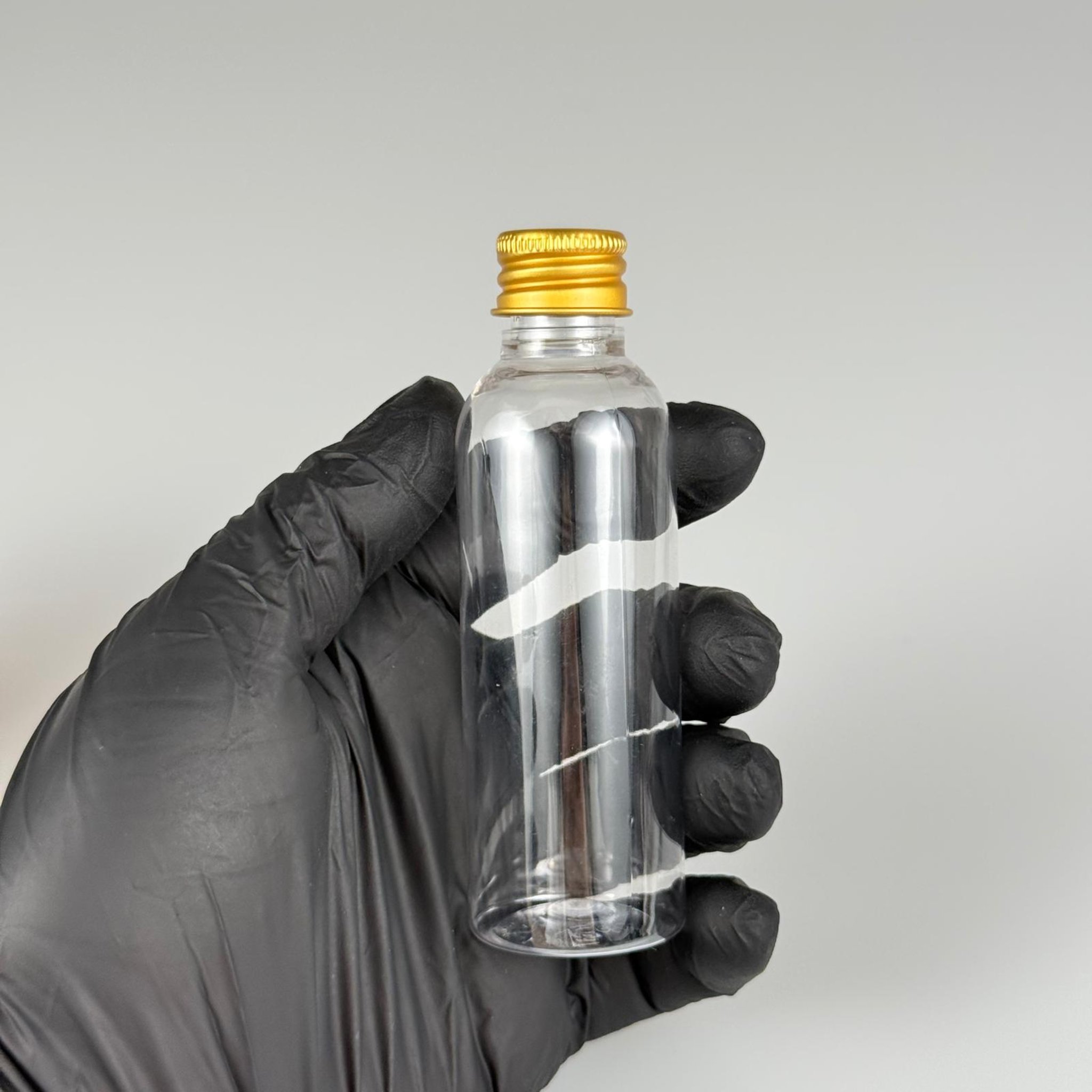 50 CC ŞEFFAF SİLİNDİR UZUN MODEL PET ŞİŞE + KÖPÜK CONTALI GOLD ALÜMİNYUM METAL KAPAKLI + DAMLALIKLI KOLONYA TIPALI TAKIM - 50 ML PLASTİK ŞİŞE