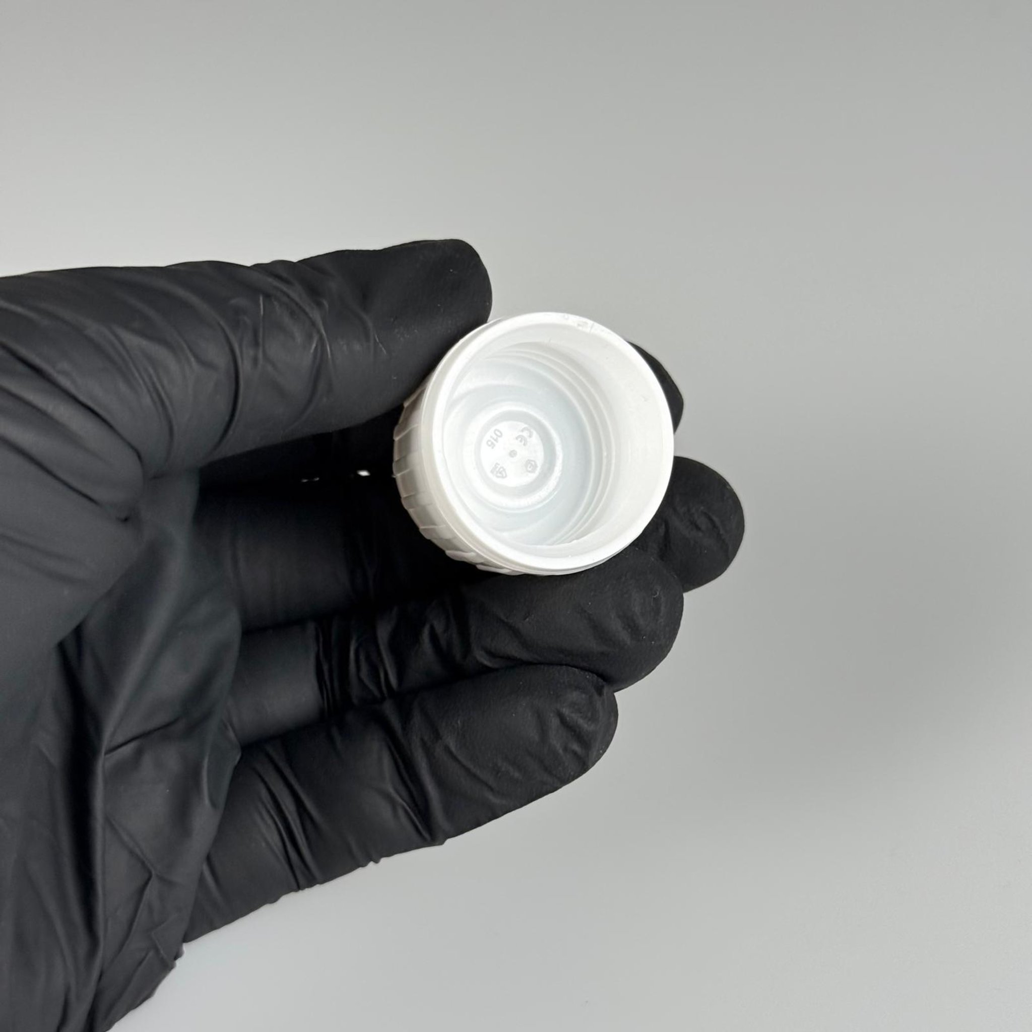 25 MM ECZA KAPAK BEYAZ - KİLİTLİ - İÇ TAPALI - 25 MM ŞURUP ŞİŞESİ KAPAĞI - ASTRA MODEL KAPAK