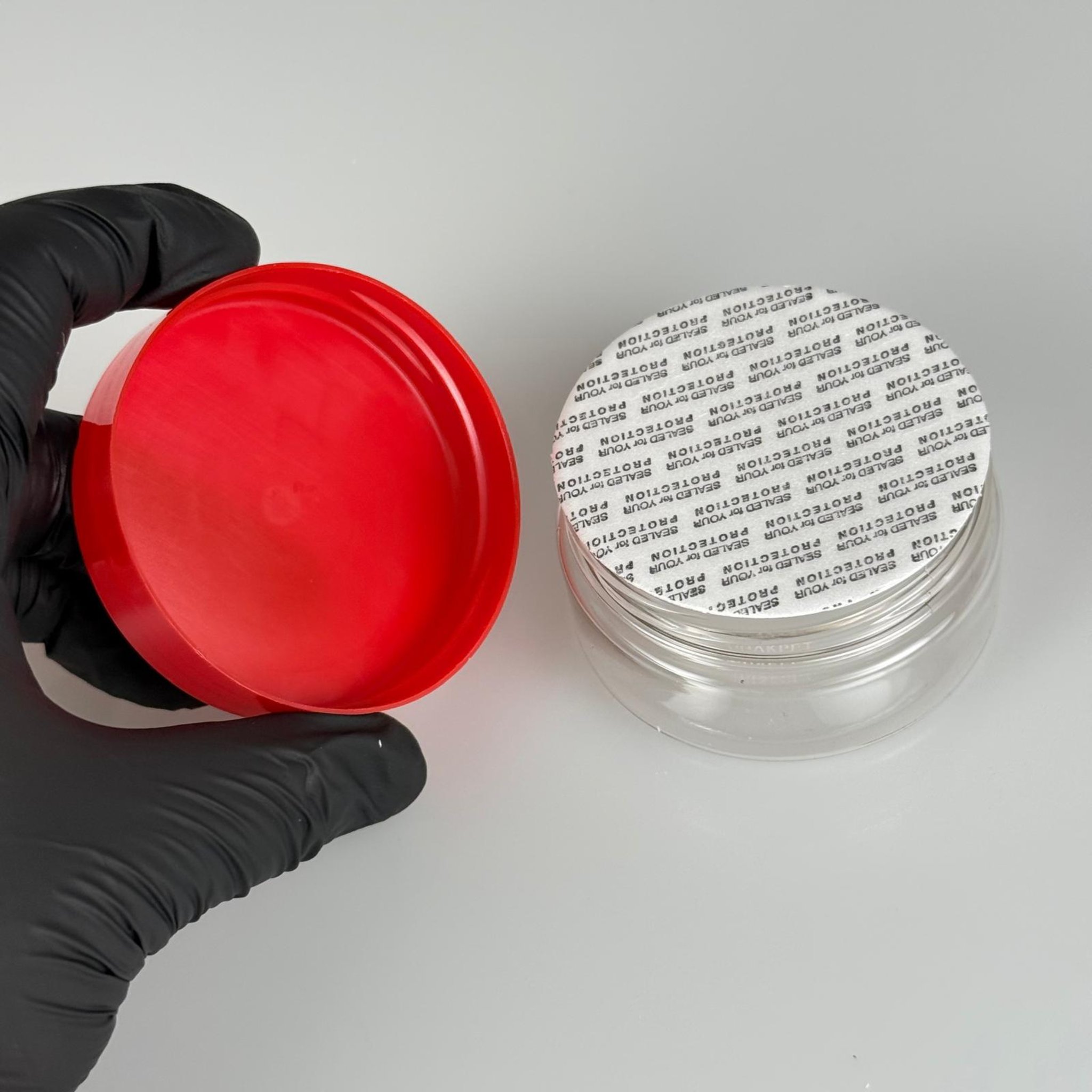 50 CC PET KAVANOZ- KIRMIZI KAPAKLI + KENDİNDEN YAPIŞKANLI CONTALI (SIZDIRMAZLIK SAĞLAR) - 50 ML PLASTİK KAVANOZ - KREM KAVANOZU