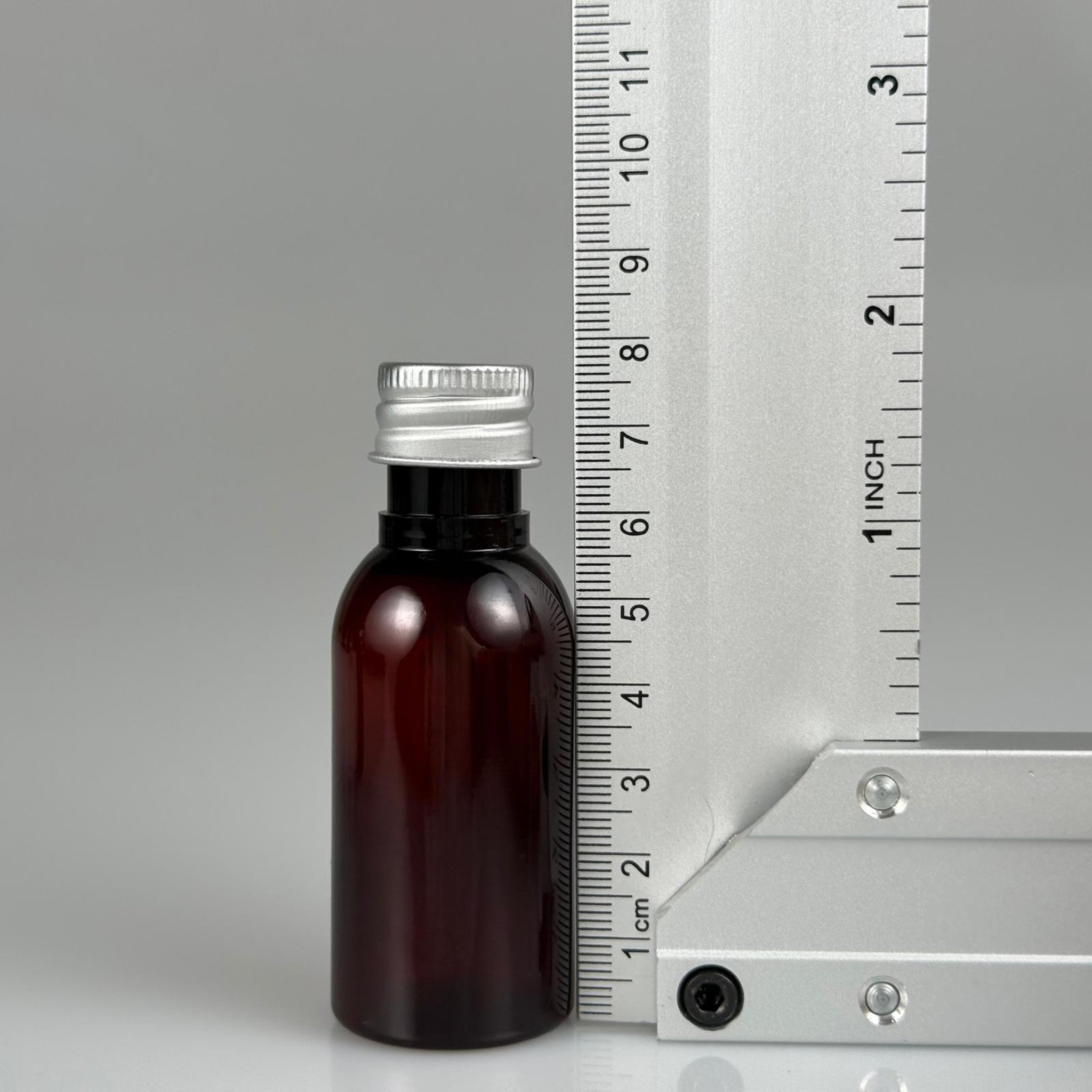 35 CC AMBER PET ŞİŞE - KÖPÜK CONTALI GÜMÜŞ ALÜMİNYUM METAL KAPAKLI + KÖR TIPALI TAKIM - 35 ML KAHVERENGİ PET ŞİŞE