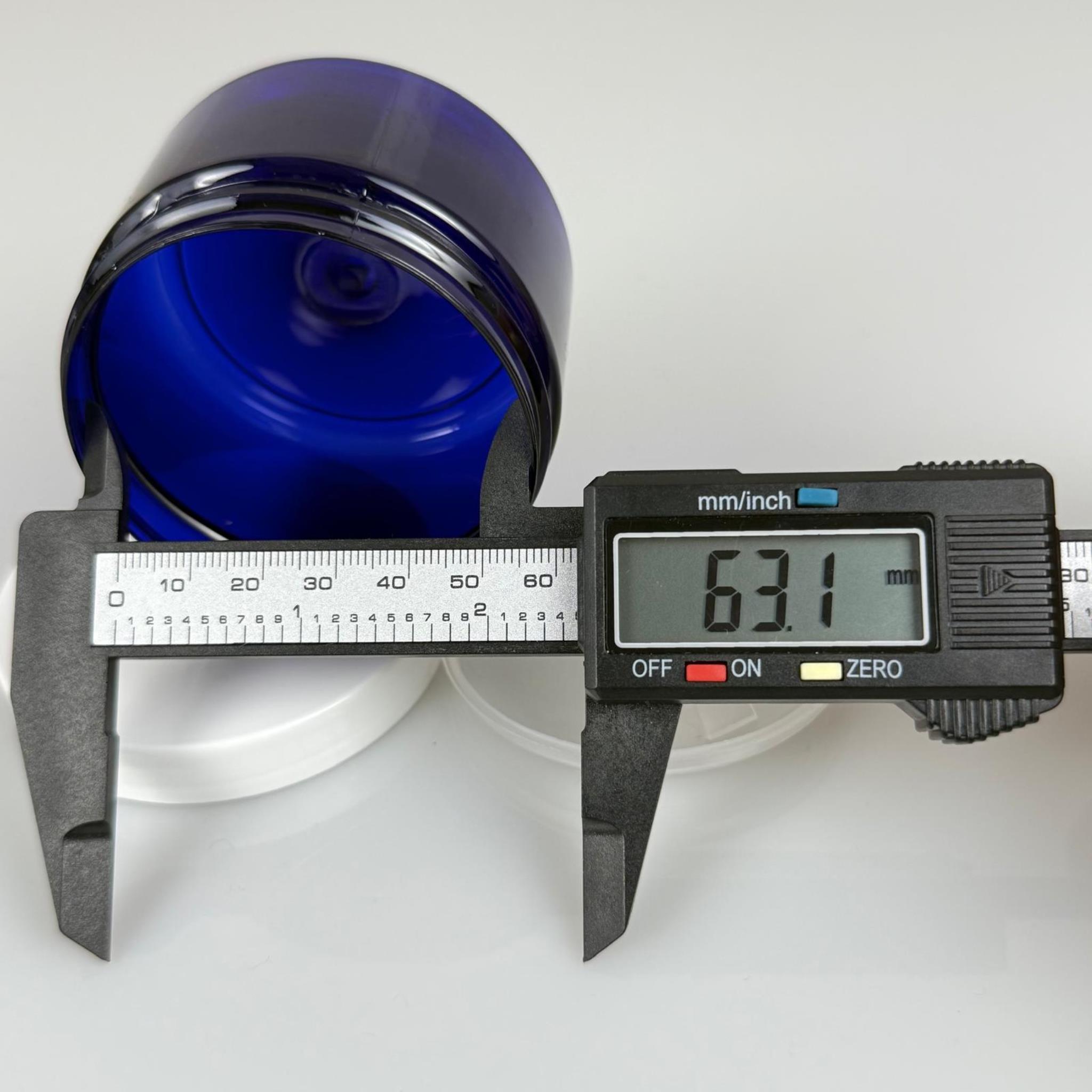 150 ML SERT PET KAVANOZ + BEYAZ PLASTİK KAPAK + İÇ TIPA - 150 CC KALIN MAVİ PLASTİK KAVANOZ BEYAZ PLASTİK KAPAKLI İÇ TIPALI TAKIM - KREM KAVANOZLARI