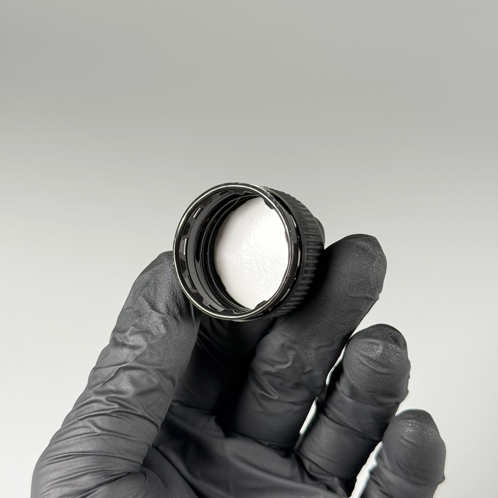 31 MM VİDALI KİLİTLİ PLASTİK KAPAK - KÖPÜK CONTALI - SİYAH -1 LİTRE KULPLU GALON ŞİŞE, VİDALI AĞIZ DORİKA VE MARASKA ŞİŞE UYUMLU - BERİCAP MARKA YAĞ ŞİŞE KAPAĞI - SK 31.5/21 PVDC  31.5 bantlı contalı