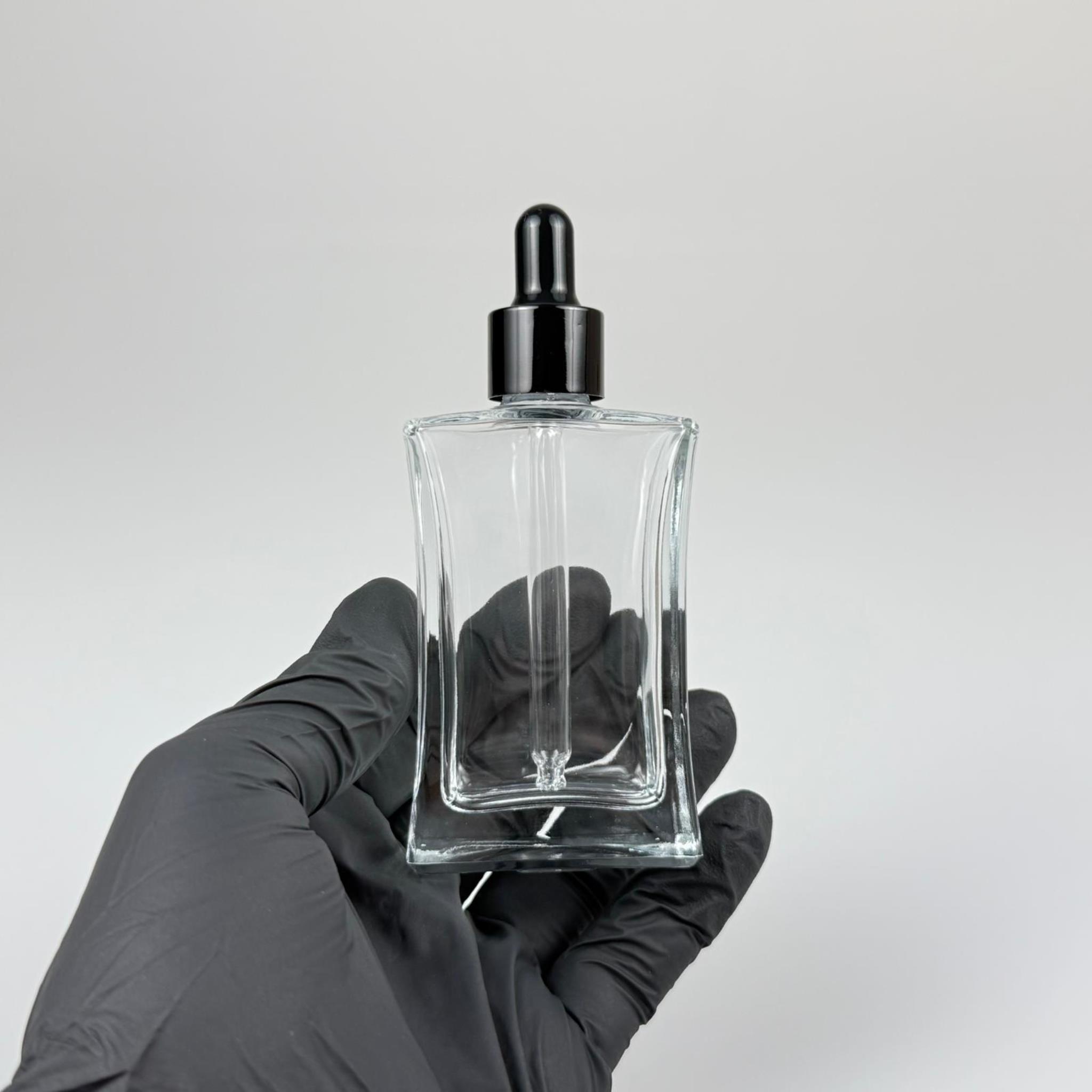 50 CC YASSI DİKDÖRTGEN KÖŞELİ CAM DAMLALIKLI ŞİŞE - SİYAH EMZİK - SİYAH METALİK KAPAK - 50 ML CAM DAMLALIKLI ŞİŞE - DAMLALIKLI BOŞ ŞİŞE