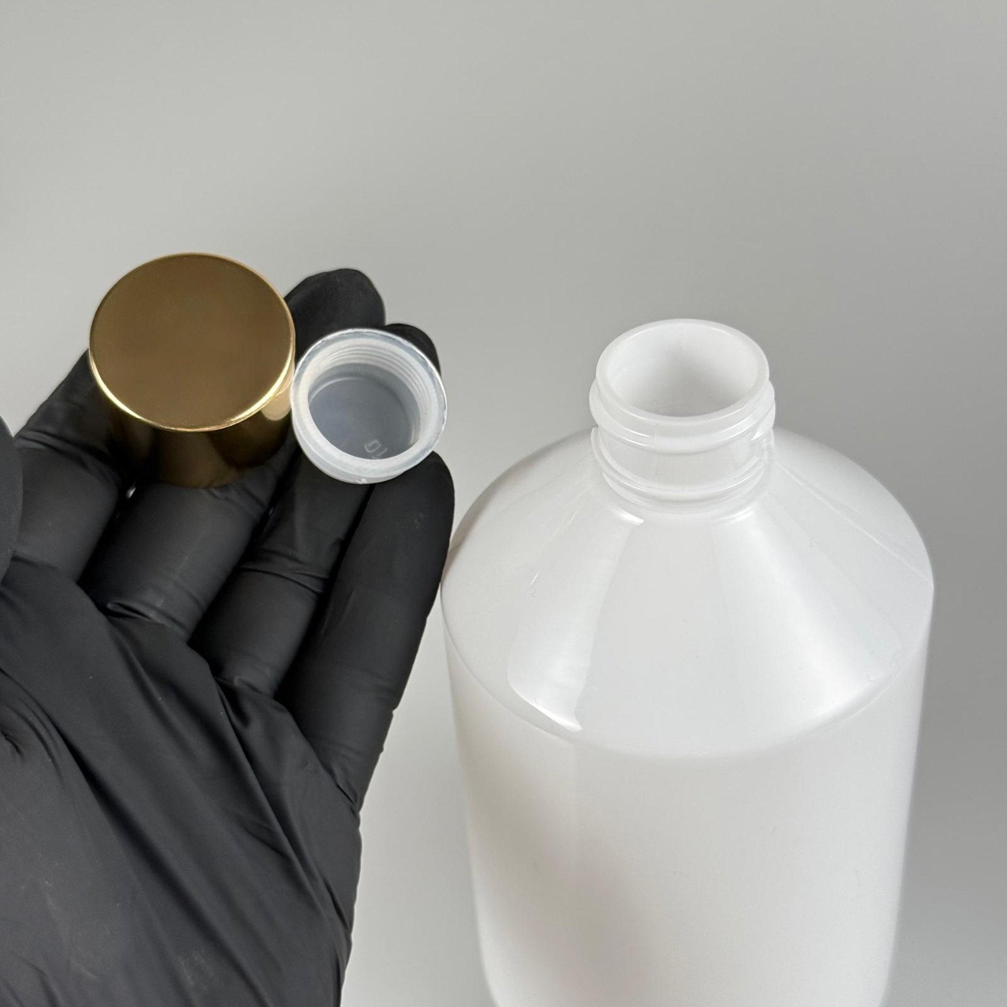 500 CC BEYAZ PET ŞİŞE + ALÜMİNYUM KAPLAMALI GOLD KAPAKLI + KÖR TIPALI TAKIM - 500 ML PET ŞİŞE