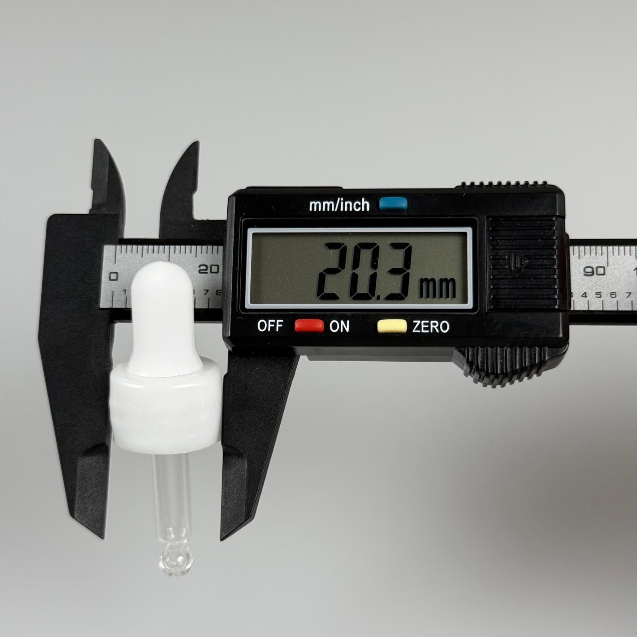 18 MM CAM DAMLALIKLI TAKIM - BEYAZ EMZİK +  DELİKLİ PLASTİK DÜZ BEYAZ KAPAK + 42 MM CAM PİPET