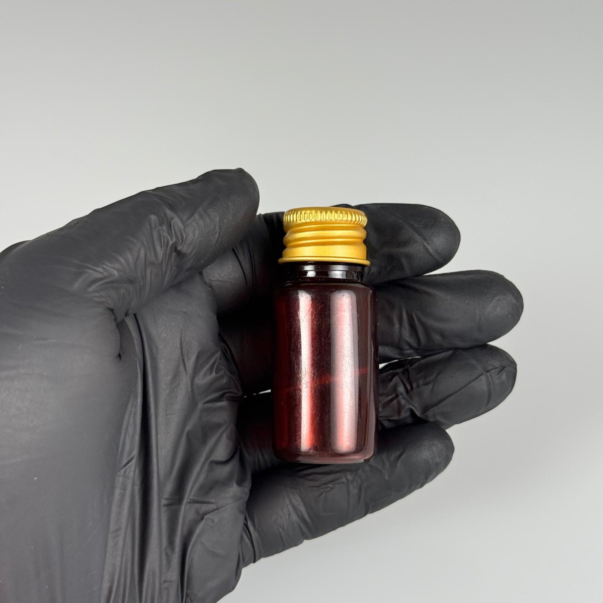 10 CC AMBER PET SHOT ŞİŞE - KÖPÜK CONTALI GOLD ALÜMİNYUM METAL KAPAKLI + DAMLALIKLI KOLONYA TIPALI TAKIM - 10 ML KAHVERENGİ PLASTİK ŞİŞE
