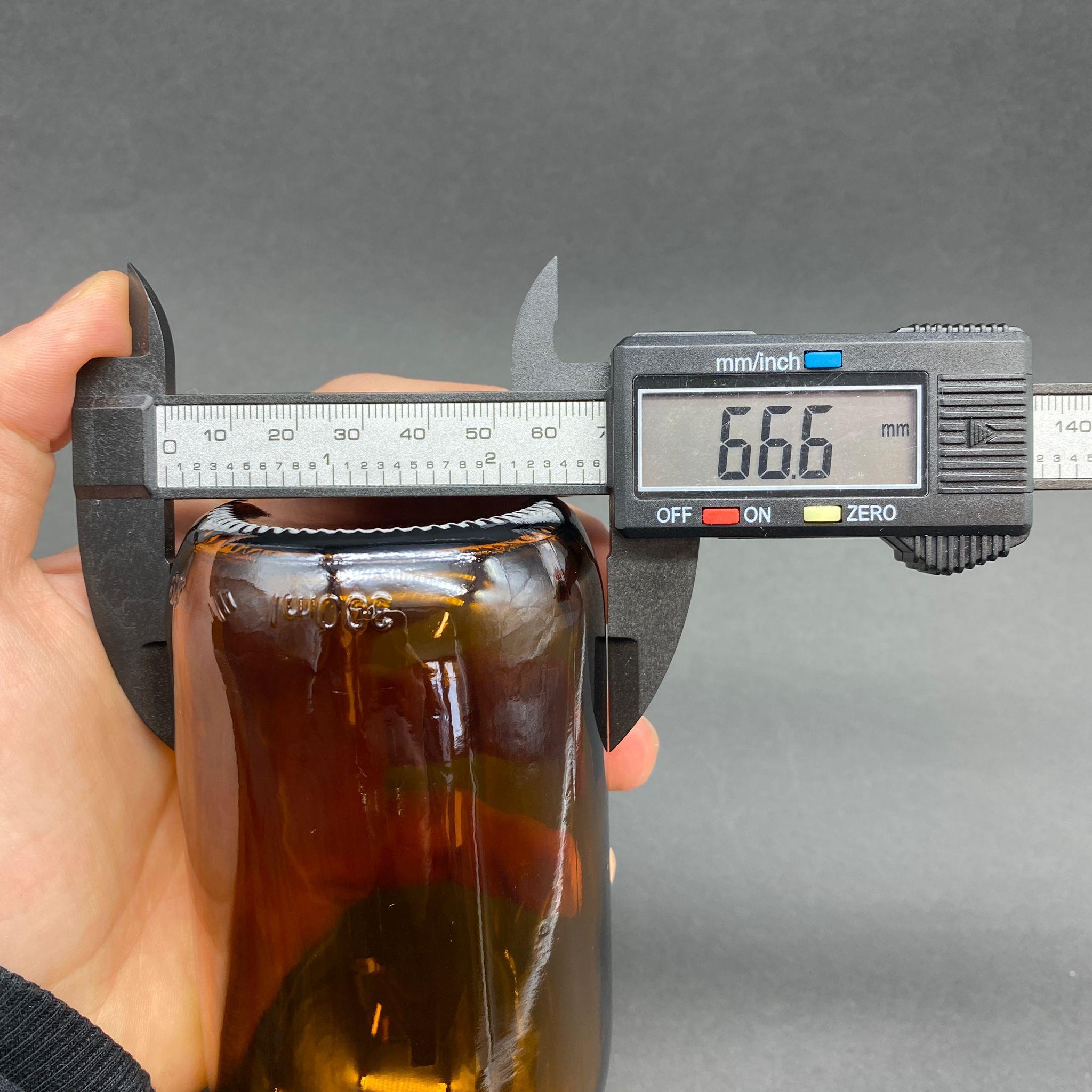 300 CC CAM AMBER KAHVERENGİ MODEL ŞİŞE - SİYAH DOZAJ POMPALI (HER BASMADA 4 CC SIVI ATAR) - 300 ML POMPALI ŞİŞE - ŞURUP, ŞAMPUAN, KREM GİBİ YOĞUN KIVAMLI SIVILARDA KULLANILIR