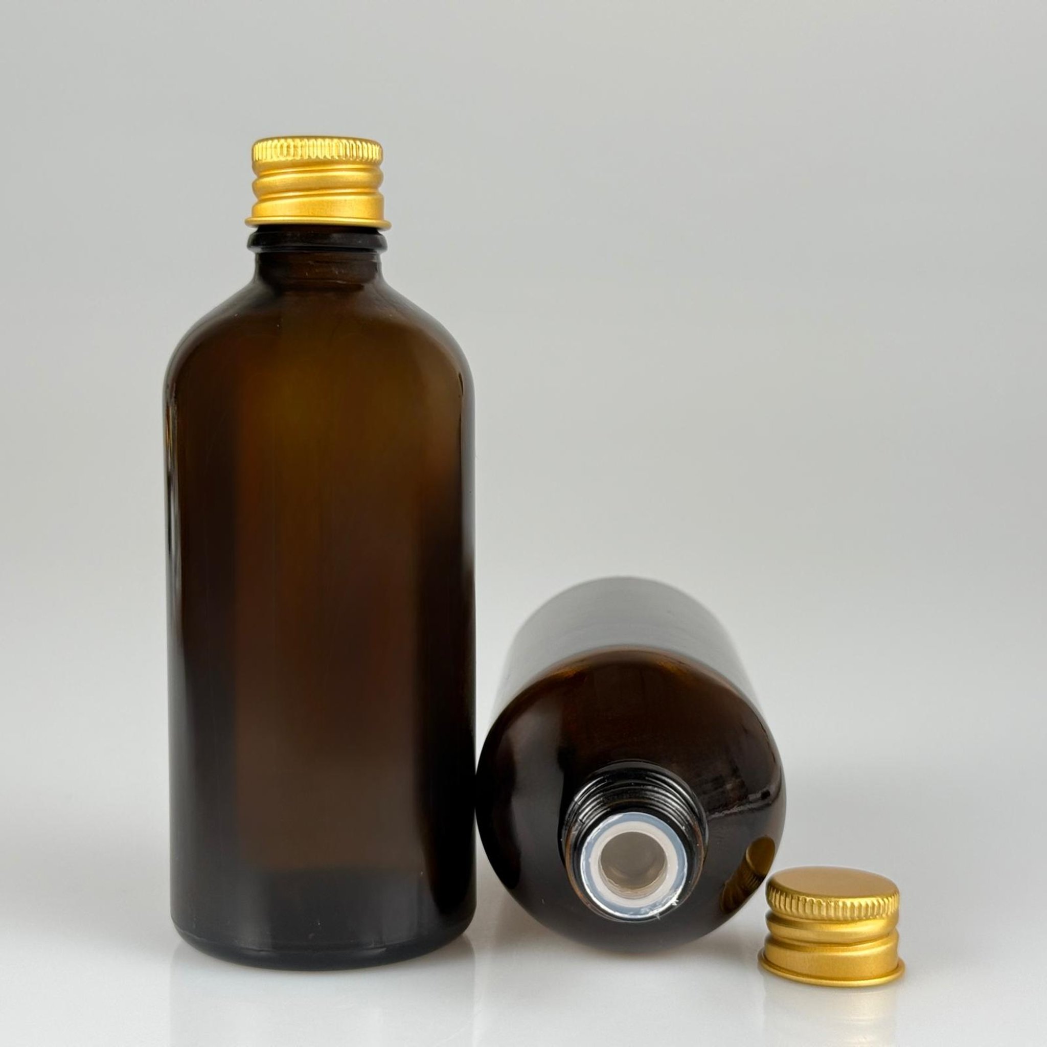 100 CC AMBER CAM ŞİŞE + KÖPÜK CONTALI GOLD ALÜMİNYUM METAL KAPAKLI + KÖR TIPALI TAKIM - 100 ML KAHVERENGİ CAM ŞİŞE
