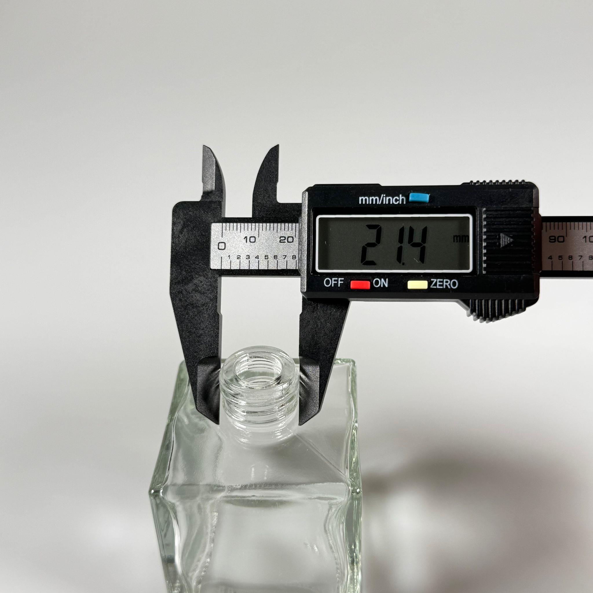 100 CC KARE BAMBU CAM BAMBU ODA KOKUSU ŞİŞESİ - 100 ML KÖŞELİ BAMBU ODA KOKUSU ŞİŞESİ - DİFÜZÖR ŞİŞE- CAM ŞİŞE + GOLD PLASTİK KAPAK (KİMYASALA TEMASTA KAPAĞIN BOYASI ÇIKABİLİR) + TIPA - YENİ MODEL