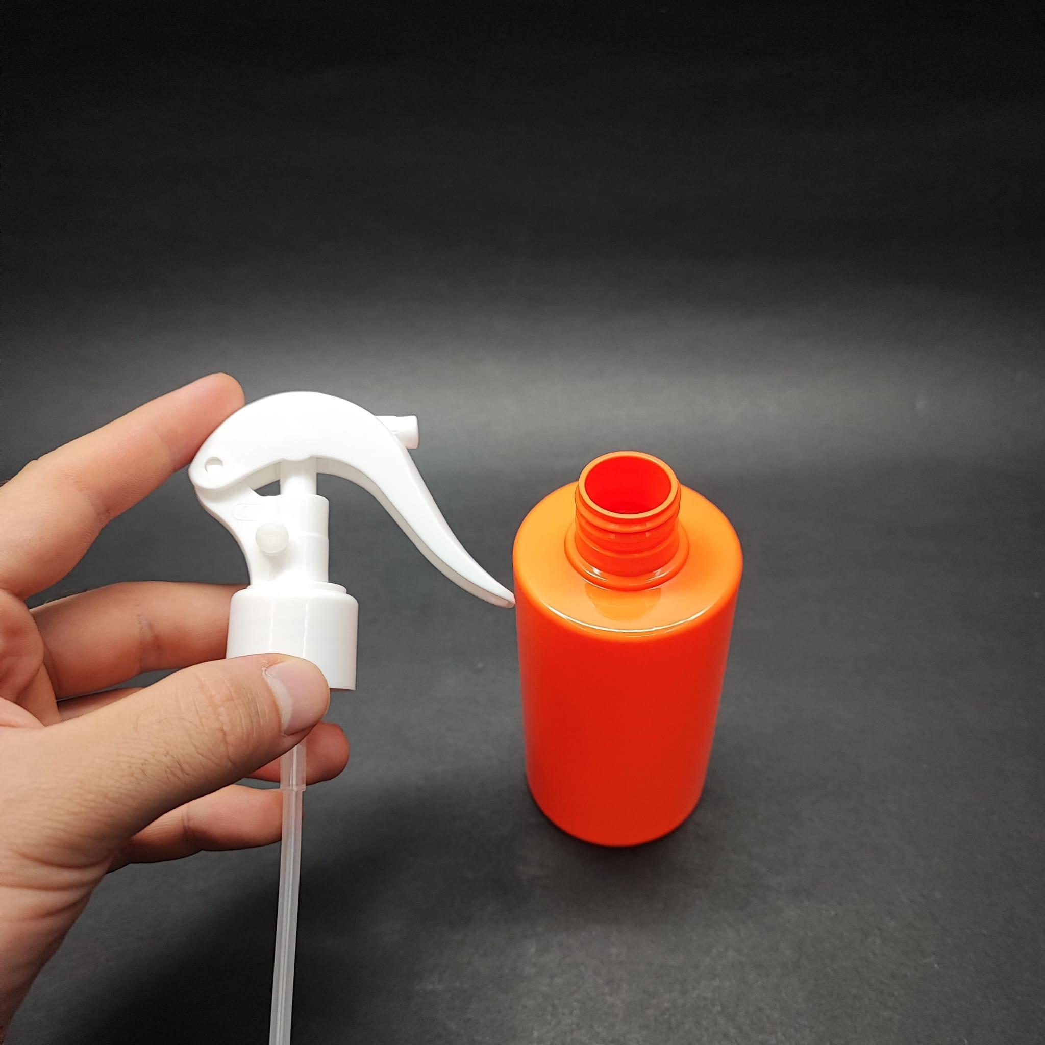 200 CC KÜT BOYUNLU SİLİNDİR PET ŞİŞE (24 GR) - BEYAZ TRİGER SPREYLİ (DUMAN PÜSKÜRTÜR) - 200 ML PLASTİK ŞİŞE - TURUNCU
