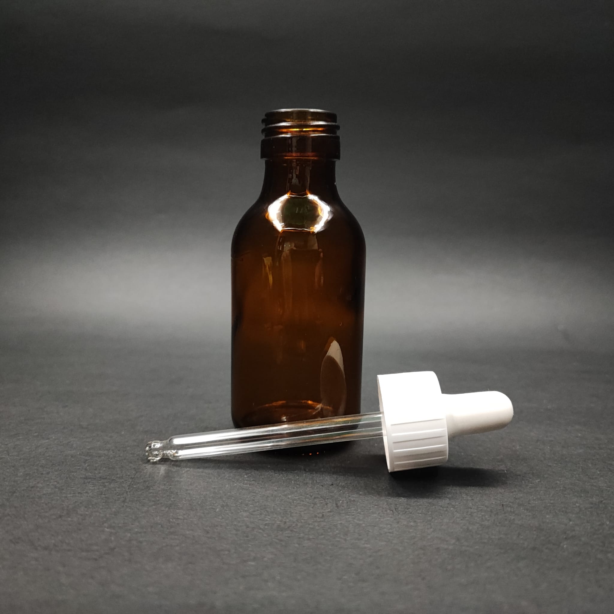 75 ML DOLUMU KOLAY, GENİŞ AĞIZLI CAM DAMLALIKLI ŞİŞE (25 MM AĞIZ)  - 75 CC BEYAZ DAMLALIKLI CAM ECZA ŞİŞESİ - AMBER KAHVERENGİ