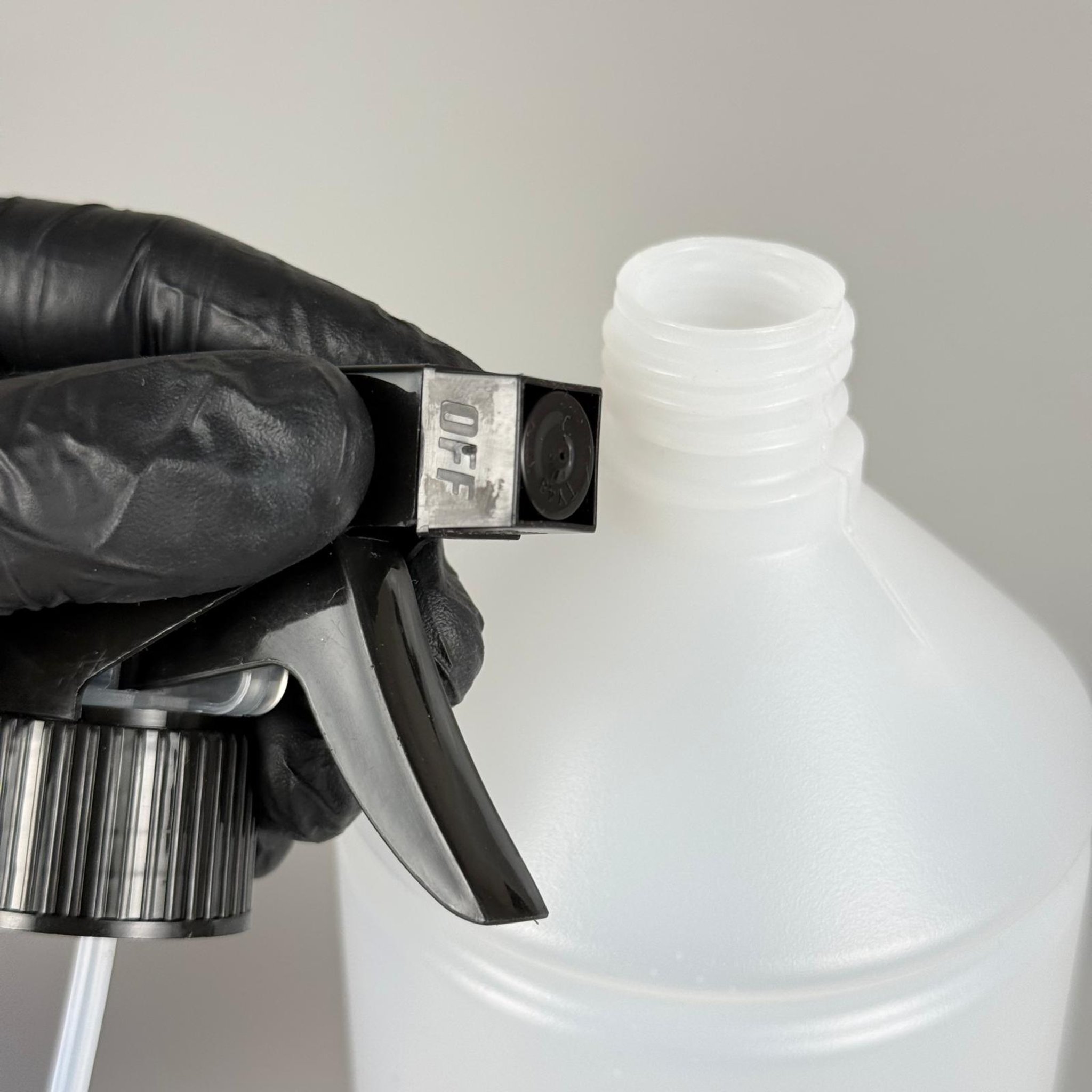 1000 CC TİNER ŞİŞESİ - SİYAH TRİGER TETİK SPREYLİ - 1000 ML KİMYASALA DAYANIKLI PLASTİK ŞİŞE - 1 LT POLİETİLEN ŞİŞE
