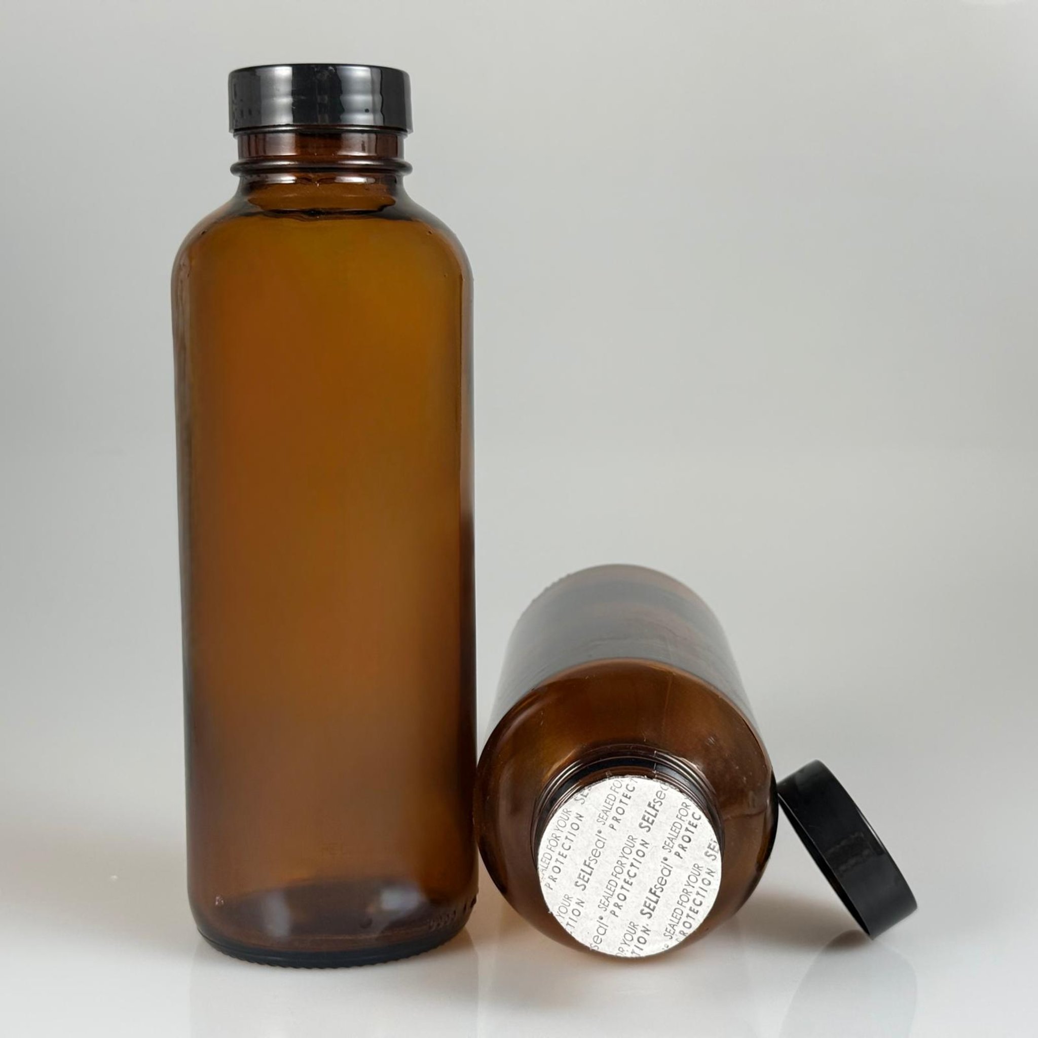 500 CC ENDÜSTRİYEL, KEVITA MODEL GENİŞ AĞIZLI AMBER CAM ŞİŞE - SİYAH PLASTİK KAPAKLI + KENDİNDEN YAPIŞKANLI KÖPÜK CONTALI TAKIM - 500 ML CAM KAHVERENGİ ECZA, ZEYTİNYAĞI, ÇEREZ, GRANÜR KAHVE, COLDBREW VB İÇİN ÇOK AMAÇLI CAM ŞİŞELER