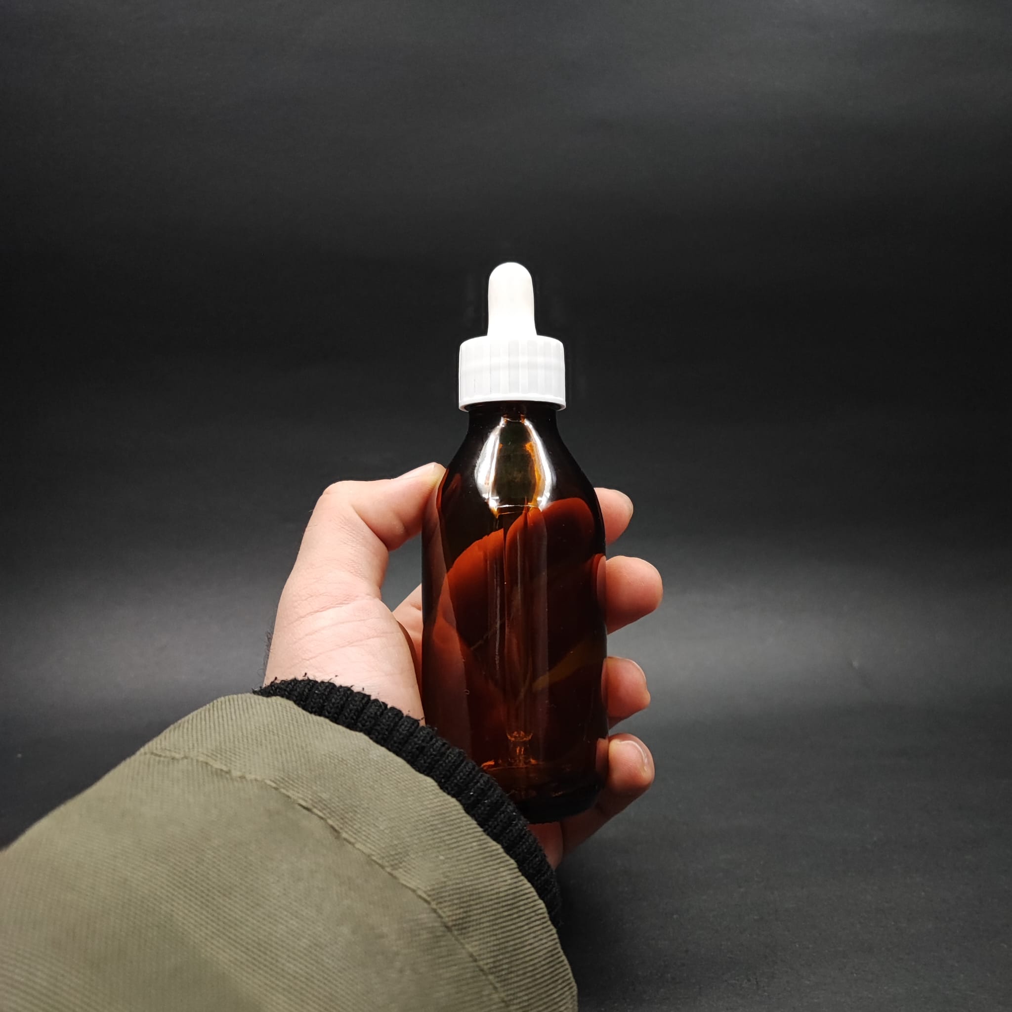 100 ML DOLUMU KOLAY, GENİŞ AĞIZLI CAM DAMLALIKLI ŞİŞE (25 MM AĞIZ)  - 100 CC BEYAZ DAMLALIKLI CAM ECZA ŞİŞESİ - AMBER KAHVERENGİ