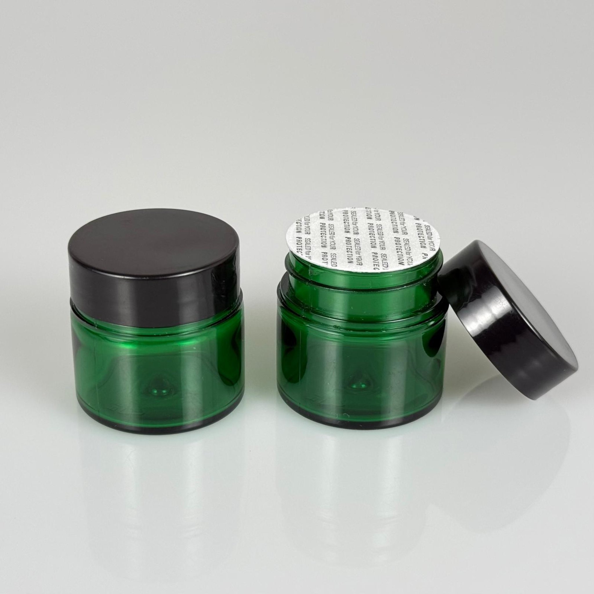 20 CC YEŞİL SERT PLASTİK KAVANOZ + 38 MM SİYAH KAPAK + KENDİNDEN YAPIŞKANLI CONTA - 20 ml KALIN LÜX Boş Krem, Balm, Peeling, Macun, Pasta, Aromaterapi ve Saç Maskesi Kabı