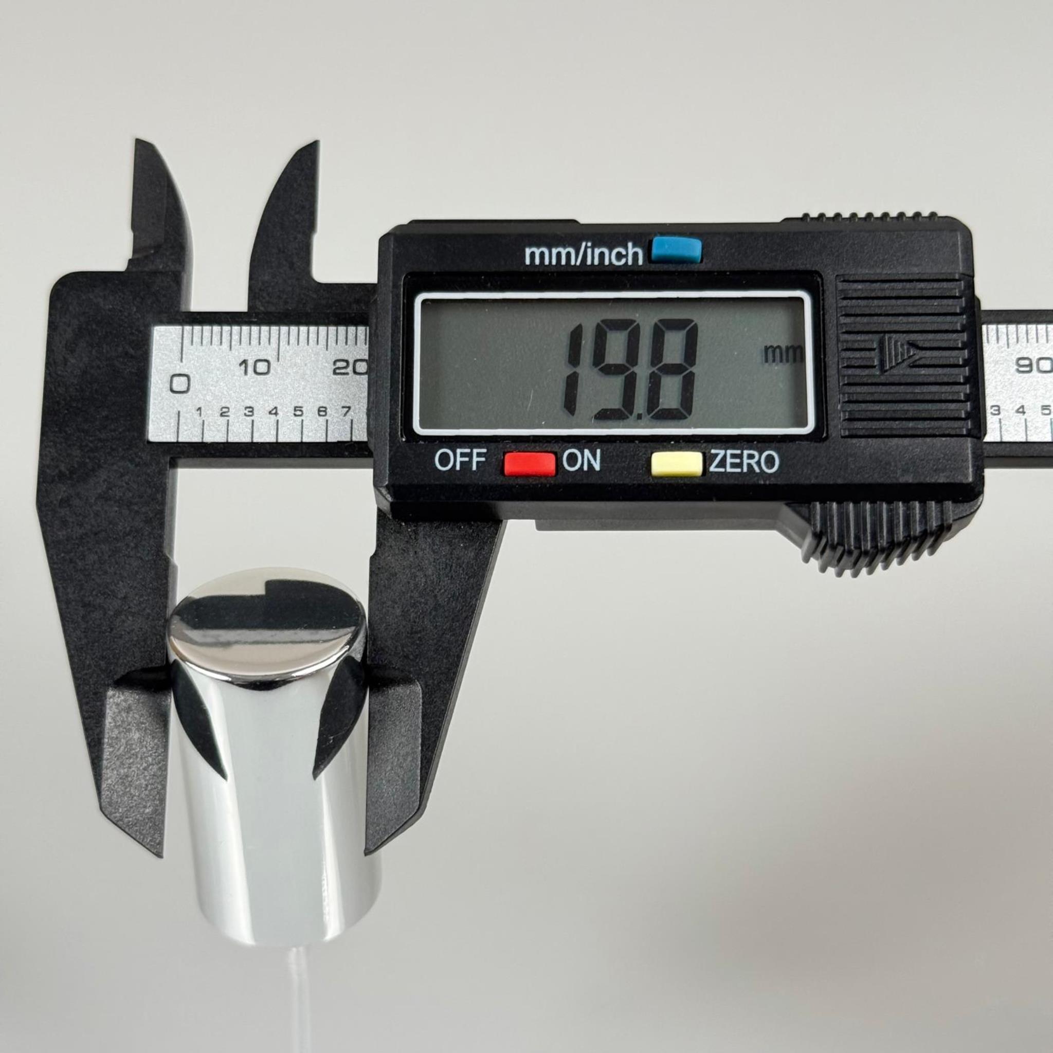13 MM SPREY GÜMÜŞ - KAPAKLI - METALE METAL SPREY