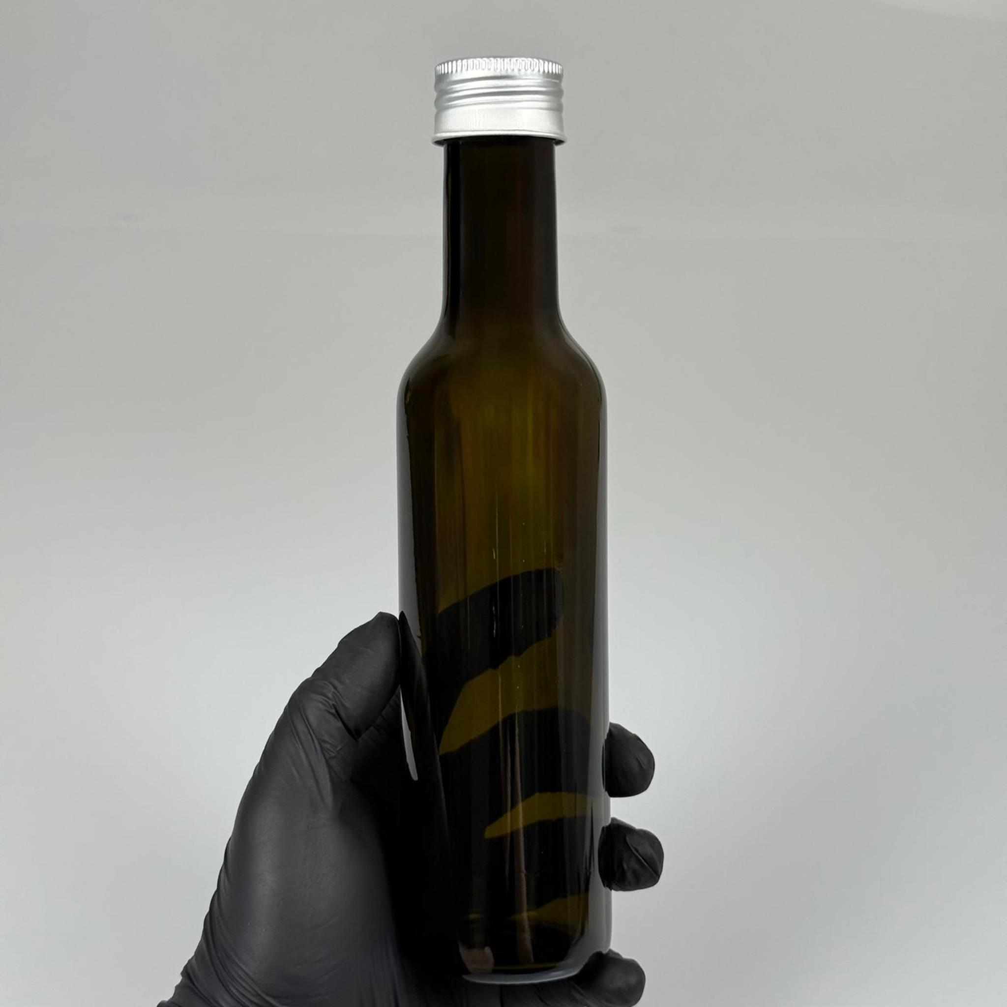250 CC YEŞİL CESENA MODEL DORİCA CAM ŞİŞE - GÜMÜŞ METAL KAPAKLI - 250 ML CESENA ŞİŞE - YEŞİL