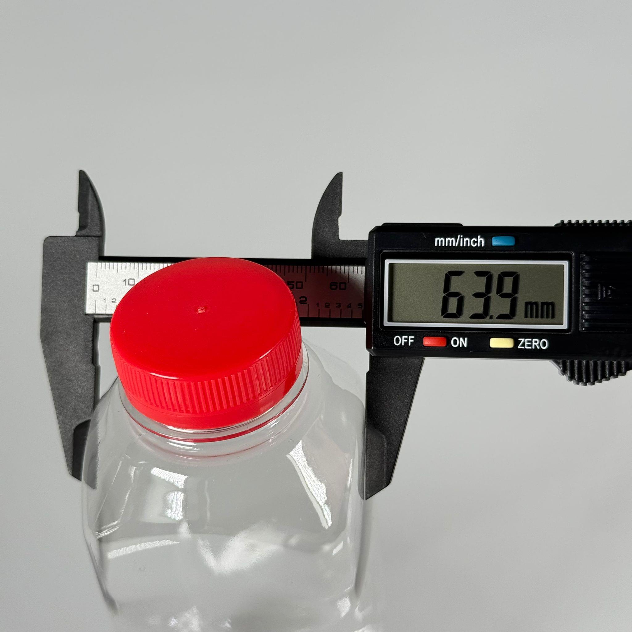 500 CC KÖŞELİ KARE PET ŞİŞE (28 GR) - 38 MM GENİŞ AĞIZLI KIRMIZI KİLİTLİ KAPAKLI - 500 ML DETOX, MEYVE SUYU, SMOOTHIE, AYRAN, SÜT, MEŞRUBAT VB İÇİN BOŞ PLASTİK ŞİŞELER