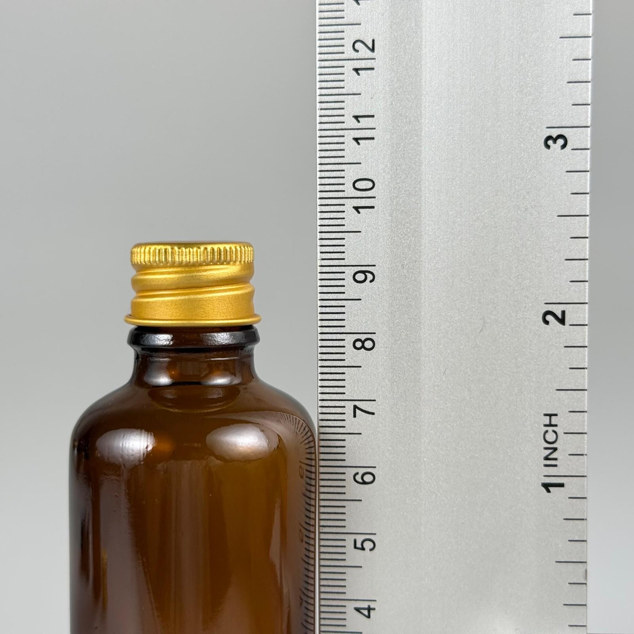 50 CC AMBER CAM ŞİŞE + KÖPÜK CONTALI GOLD ALÜMİNYUM METAL KAPAKLI + DAMLALIKLI KOLONYA TIPALI TAKIM - 50 ML KAHVERENGİ CAM ŞİŞE