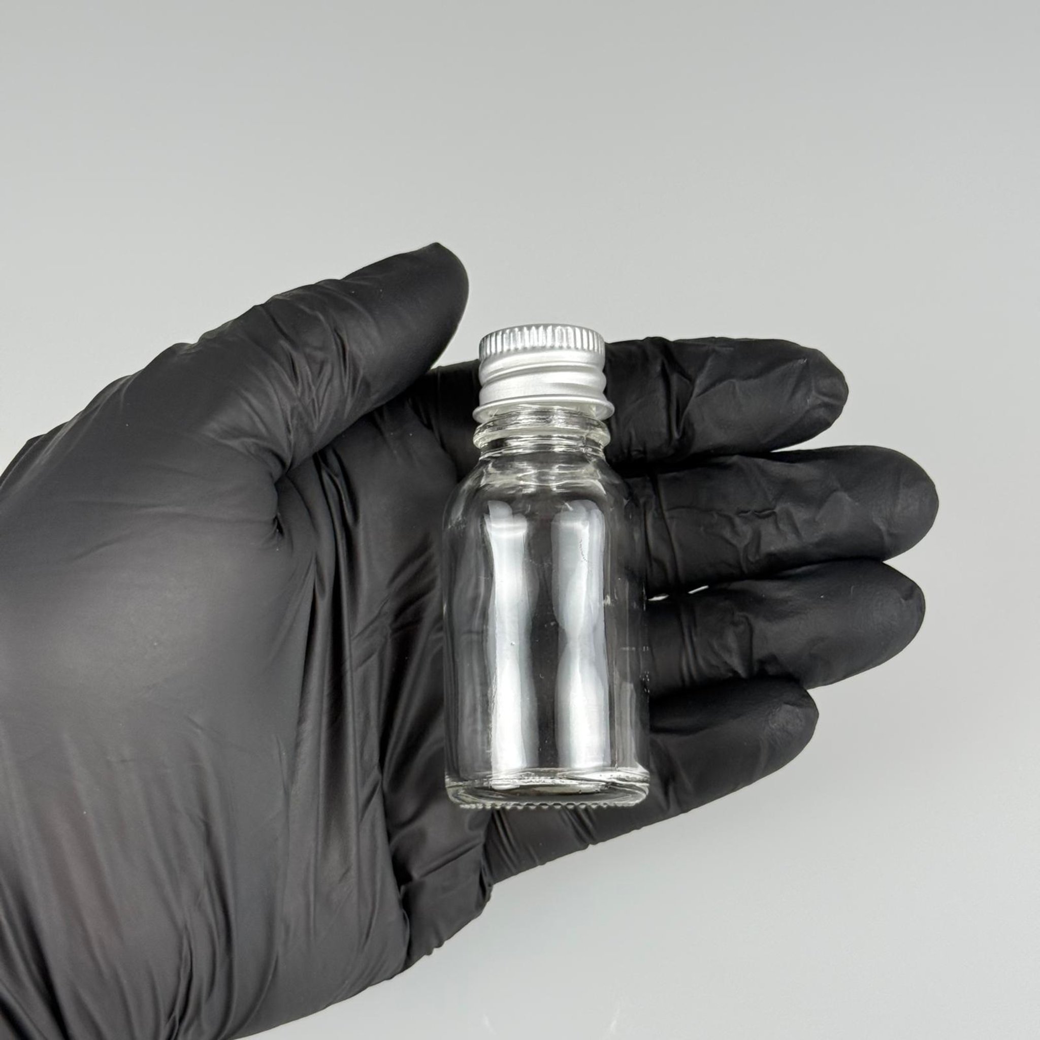 15 CC ŞEFFAF CAM ŞİŞE + KÖPÜK CONTALI GÜMÜŞ ALÜMİNYUM METAL KAPAKLI + KÖR TIPALI TAKIM - 15 ML ŞEFFAF CAM ŞİŞE