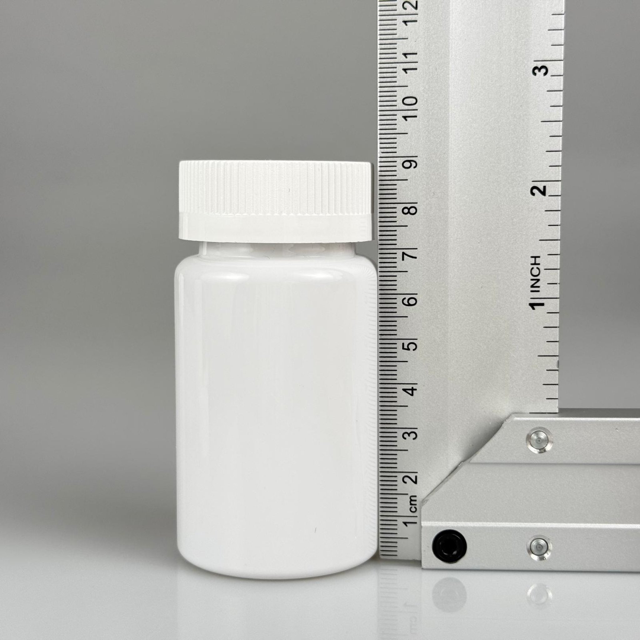 100 ML CONTALI ÇOCUK KİLİT KAPAKLI TABLET ŞİŞESİ  - 100 CC BEYAZ PET KAVANOZ + 38 MM BEYAZ ÇOCUK KİLİTLİ KAPAK + KENDİNDEN YAPIŞKANLI KÖPÜK CONTA TAKIM -  KAPSÜL KUTUSU - İLAÇ ŞİŞESİ - MEDİKAL HAP ŞİŞESİ - FARMASÖTİK KAVANOZ