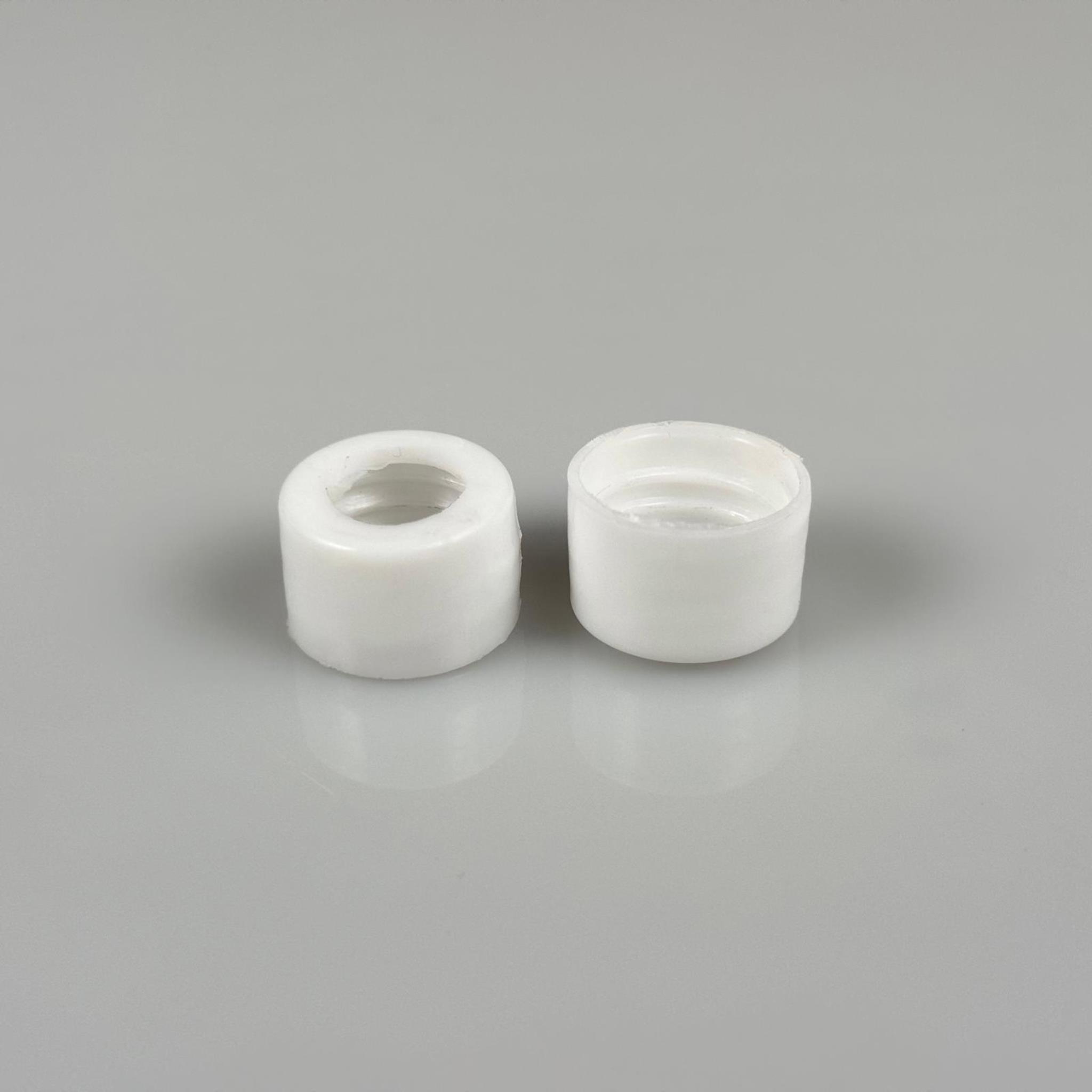 18 MM DELİKLİ PLASTİK KAPAK BEYAZ - DÜZ (DAMLALIK İÇİN)