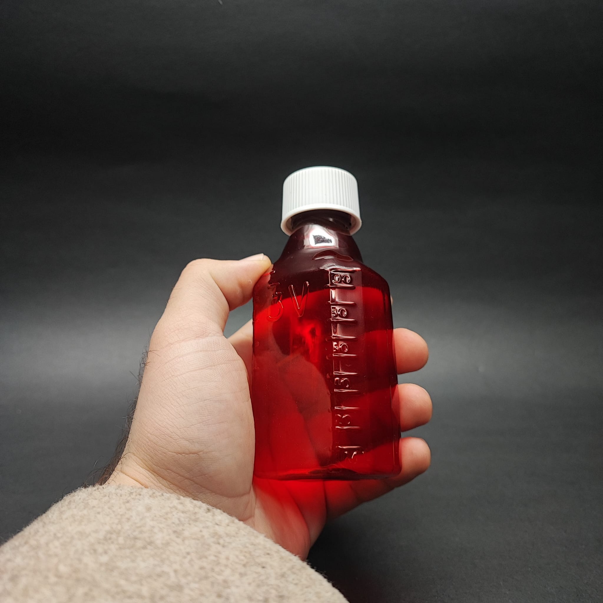 100 CC ÖLÇEKLİ PET ŞİŞE - BEYAZ ÇOCUK KİLİTLİ KAPAKLI - 100 ML VE OZ ÖLÇÜLÜ KIRMIZI PET ŞİŞE