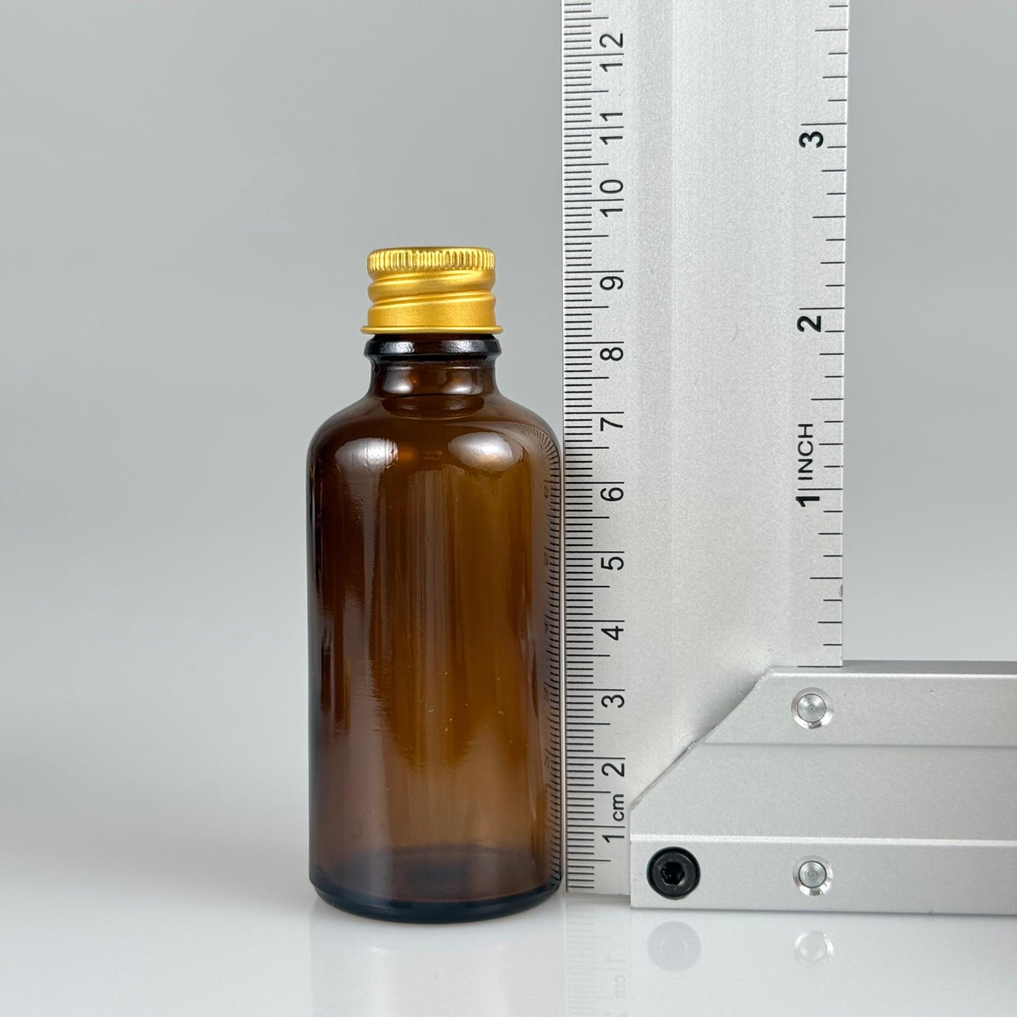 50 CC AMBER CAM ŞİŞE + KÖPÜK CONTALI GOLD ALÜMİNYUM METAL KAPAKLI + DAMLALIKLI KOLONYA TIPALI TAKIM - 50 ML KAHVERENGİ CAM ŞİŞE