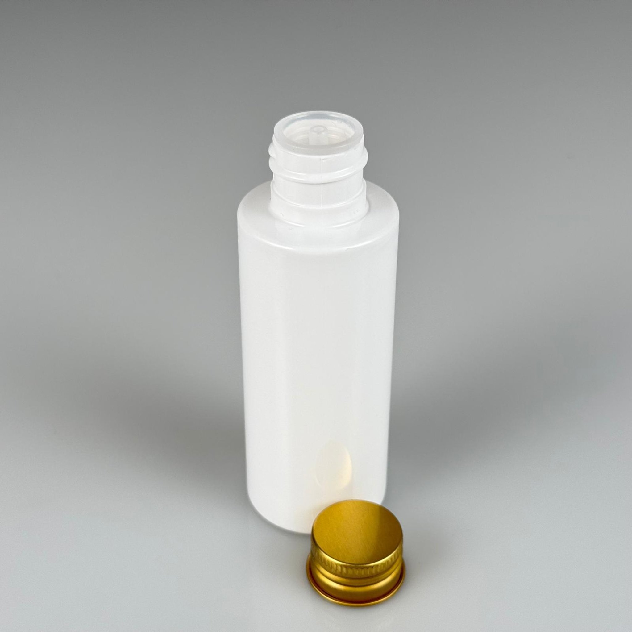 100 CC BEYAZ SİLİNDİR KESKİN KÜT MODEL SERT PET ŞİŞE ( 17 GR - 24 AĞIZ ) + KÖPÜK CONTALI GOLD METAL ALÜMİNYUM KAPAK + KOLONYA TIPALI TAKIM - 100 ML KAPAKLI BEYAZ PLASTİK ŞİŞELER