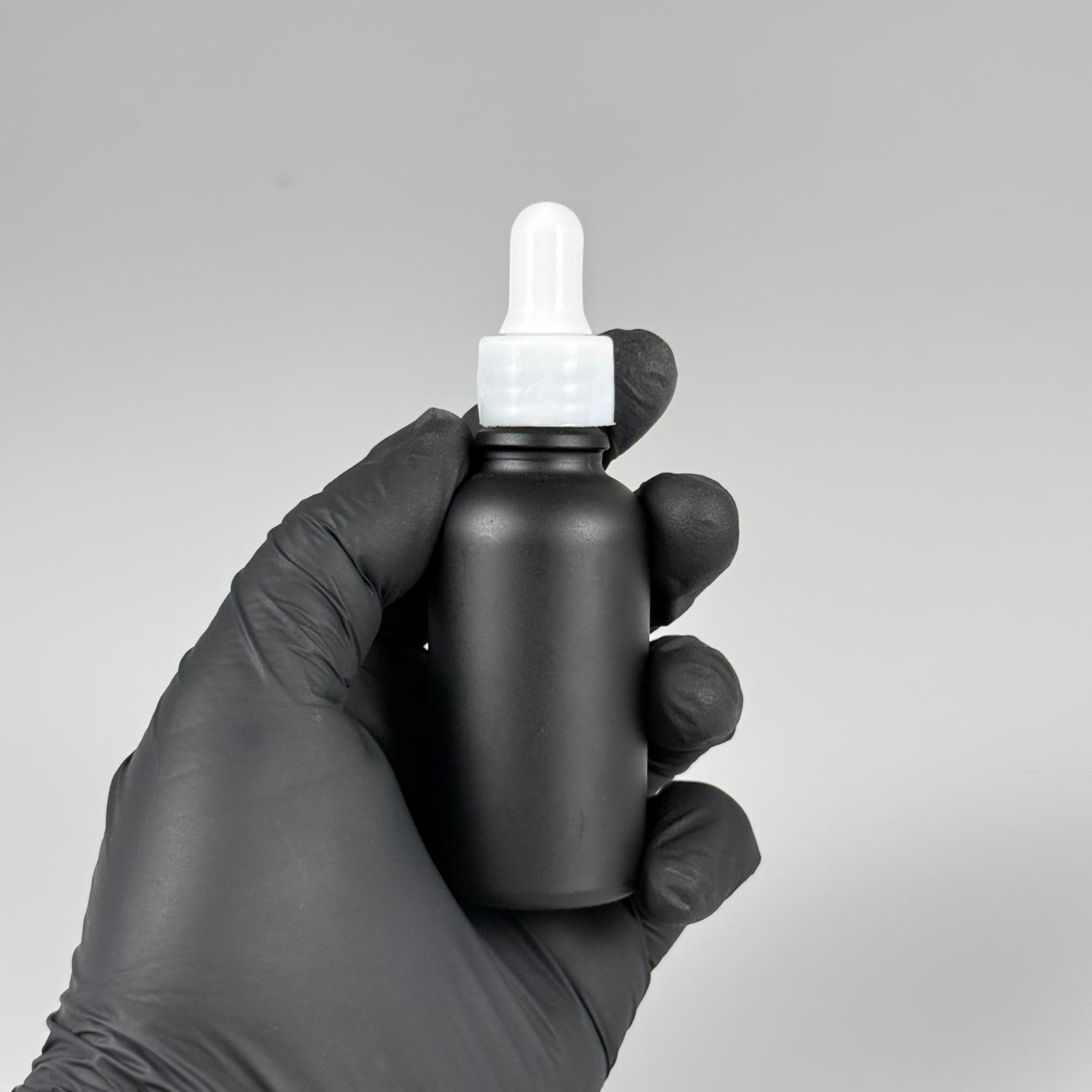 30 CC MAT SİYAH İNCE UÇLU CAM DAMLALIKLI ŞİŞE - BEYAZ EMZİK + BEYAZ DÜZ KAPAK + CAM PİPET TAKIM - 30 ML MAT SİYAH İNCE UÇLU DAMLALIKLI ŞİŞE SETİ