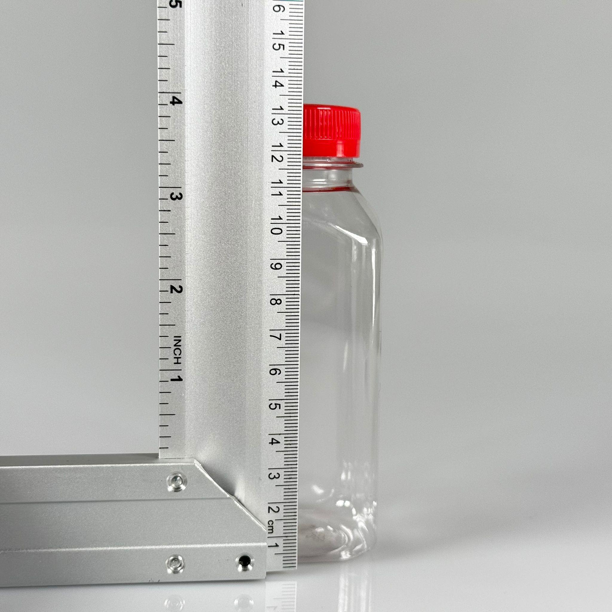 250 CC KÖŞELİ KARE PET ŞİŞE (18,5 GR) - 38 MM GENİŞ AĞIZLI KIRMIZI KİLİTLİ KAPAKLI - 250 ML DETOX, MEYVE SUYU, SMOOTHIE, AYRAN, SÜT, MEŞRUBAT VB İÇİN BOŞ PLASTİK ŞİŞELER