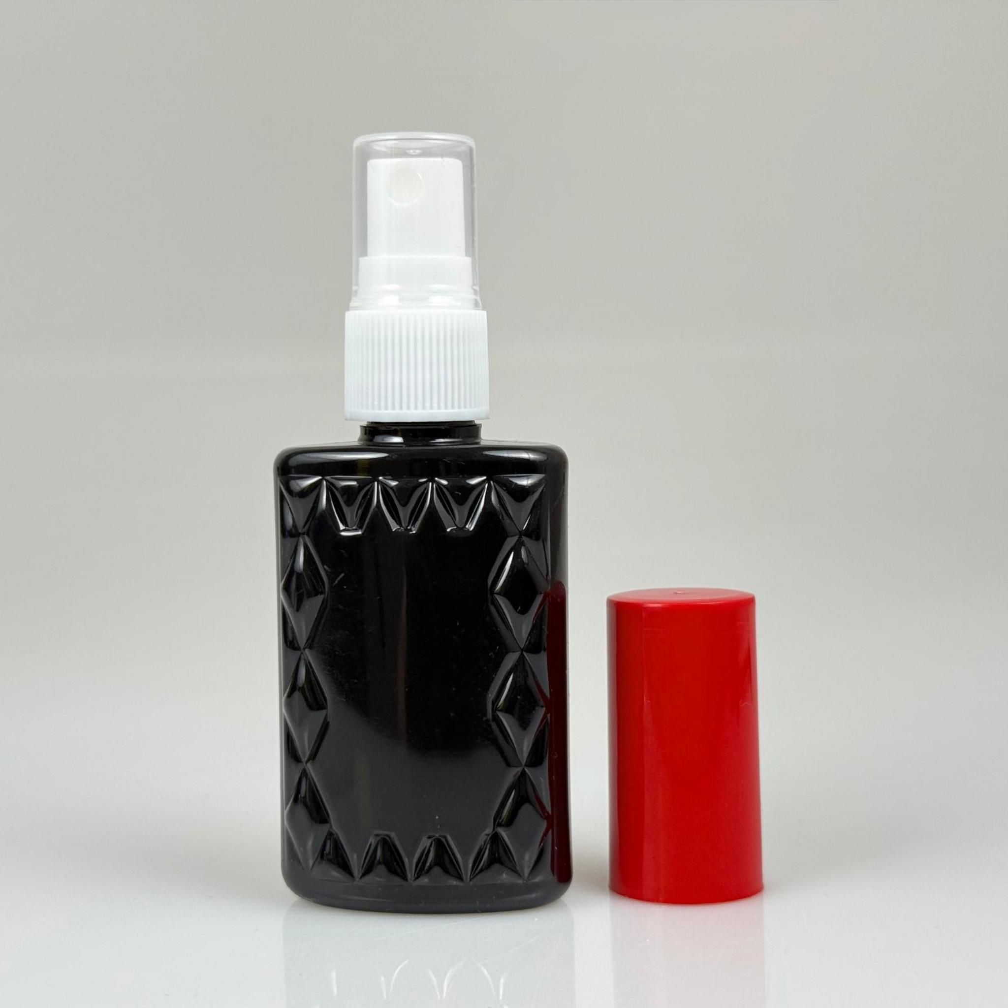 50 CC SİYAH PET KÖŞELİ PARFÜM ŞİŞESİ - BEYAZ SPREYLİ - KIRMIZI KORUMA KAPAKLI - 50 ML PLASTİK PARFÜM - KOLONYA ŞİŞESİ
