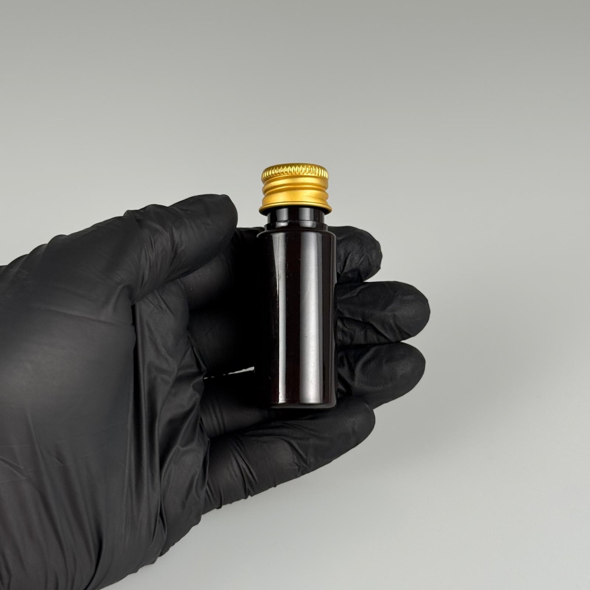 15 CC AMBER SİLİNDİR PET ŞİŞE + KÖPÜK CONTALI GOLD ALÜMİNYUM METAL KAPAKLI TAKIML - 15 ML KAHVERENGİ PET ŞİŞE